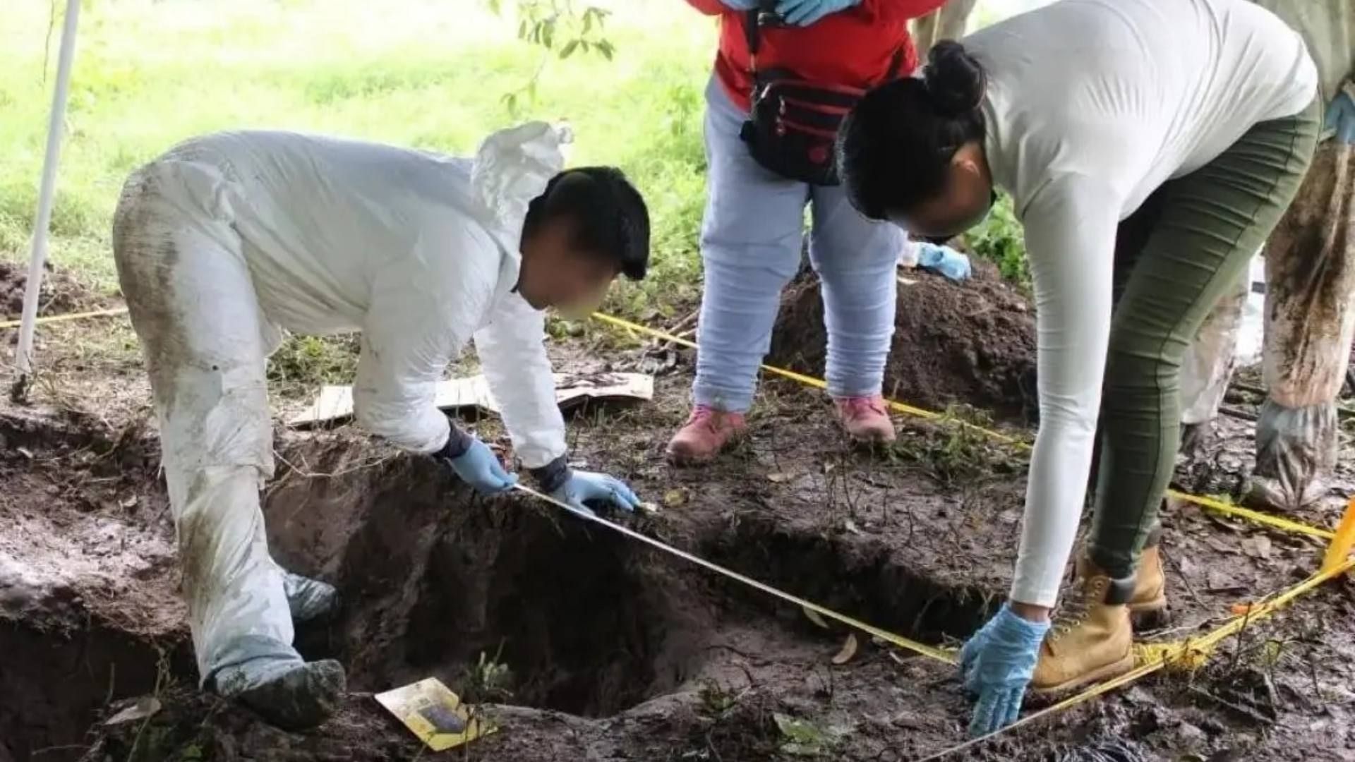 En lo que va del año, se han ubicado en Colima 29 fosas clandestinas, todas en el municipio de Tecomán, en las que se han rescatado 30 restos humanos. 
