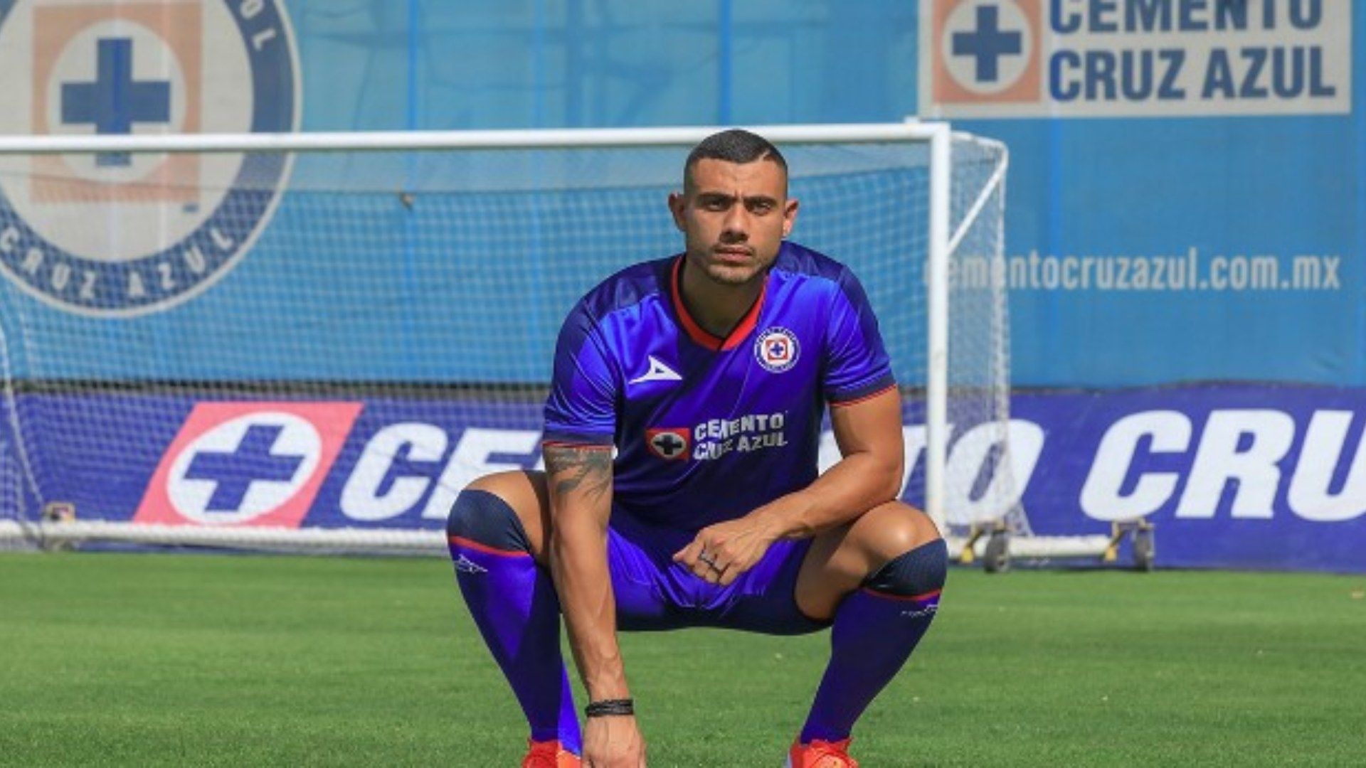 Giakoumakis está contento de haber firmaco con La Máquina. Foto Cruz Azul