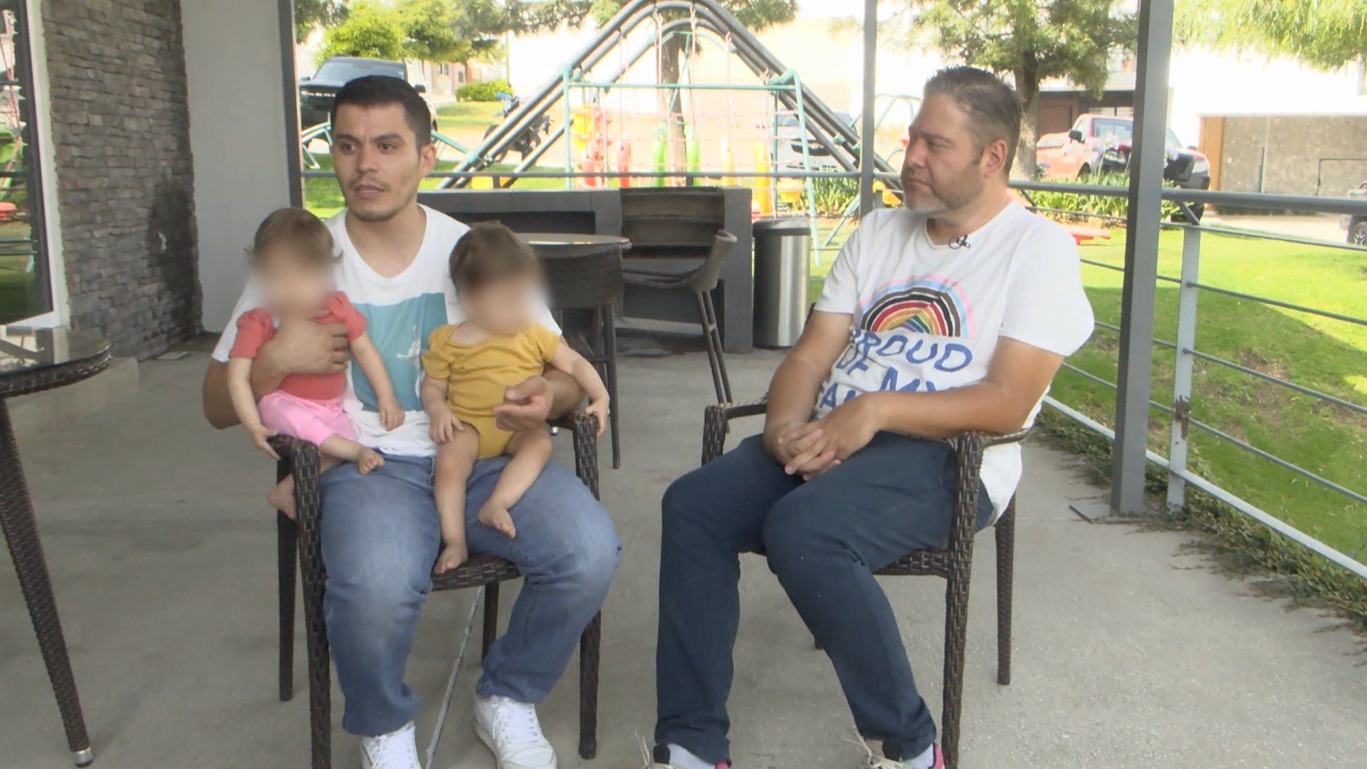 Pareja homoparental logra registro de sus hijos en Jalisco