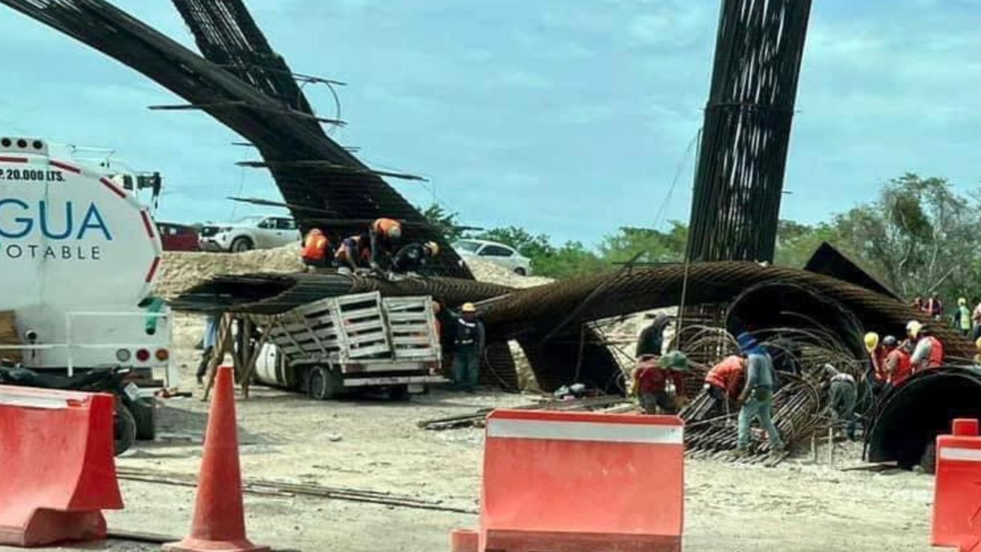Cae puente en construcción del Tren Maya en Chetumal tras fuertes lluvias