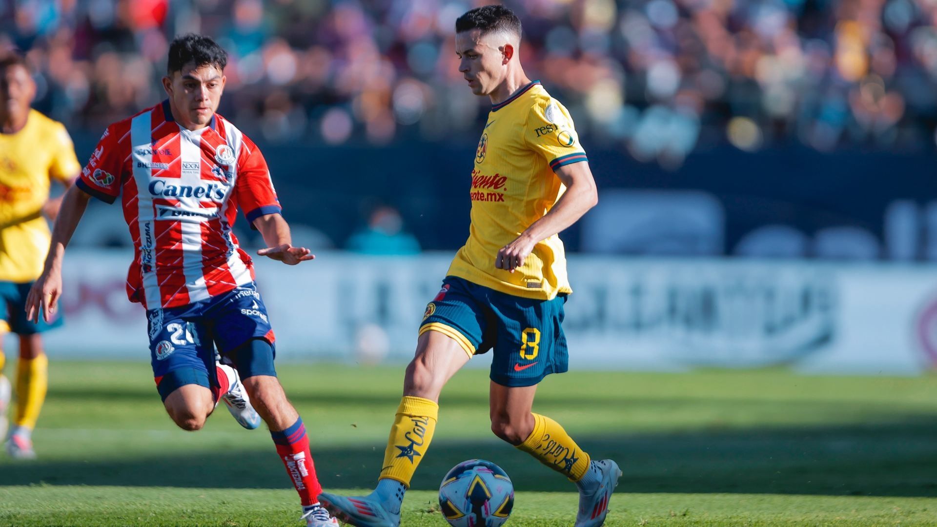 Un doblete del argentino Mateo Klimowicz dio el triunfo al Atlético de San Luis, mientras que Henry Martín descontó para América 