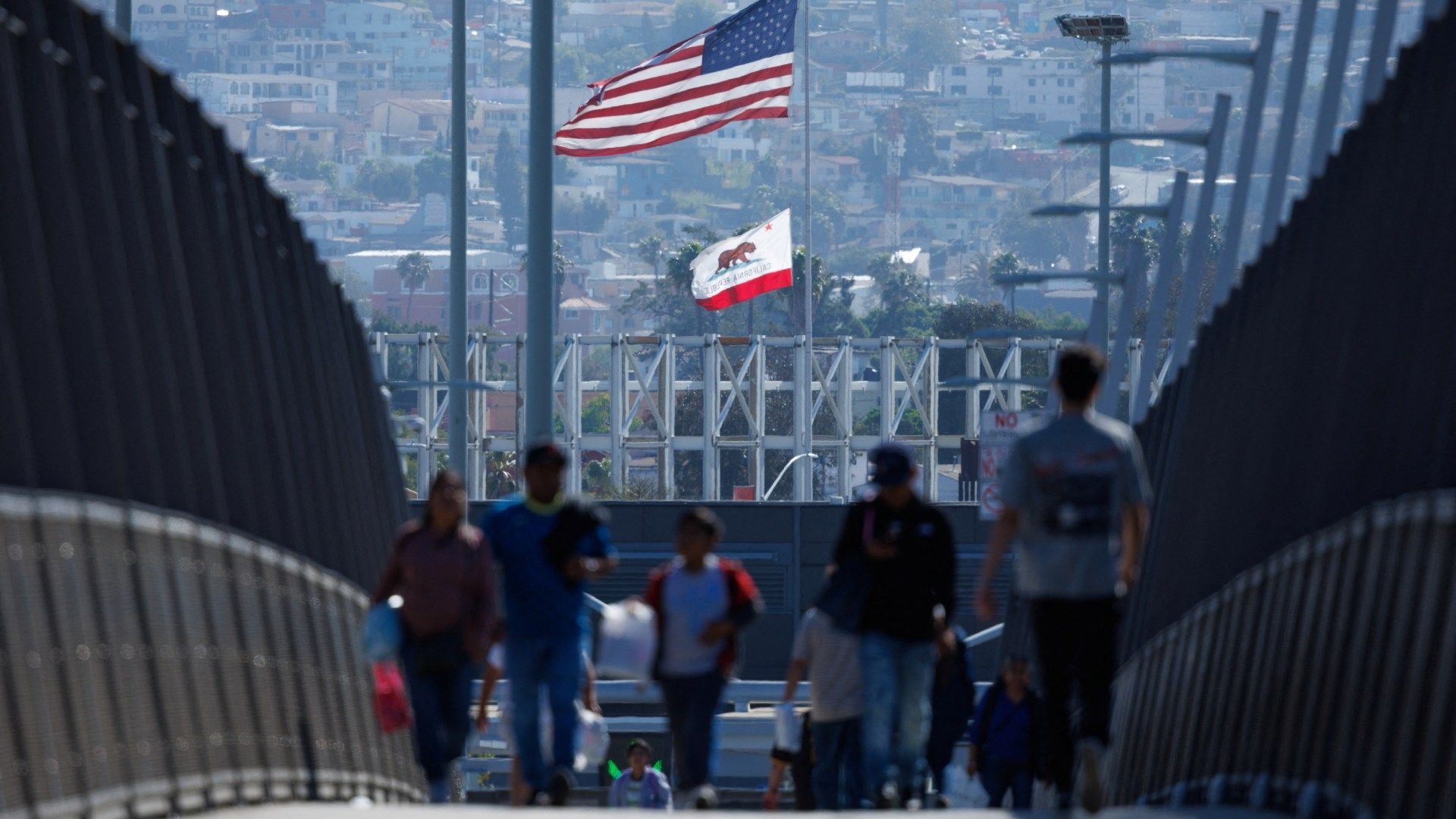 AMLO Responde a Trump por Tema Migratorio: ‘Le Voy a Demostrar que No Llevan Droga’