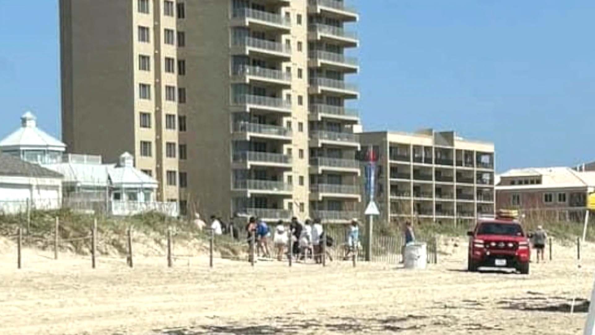 Tiburón Ataca a Bañista en la Isla del Padre, en Texas