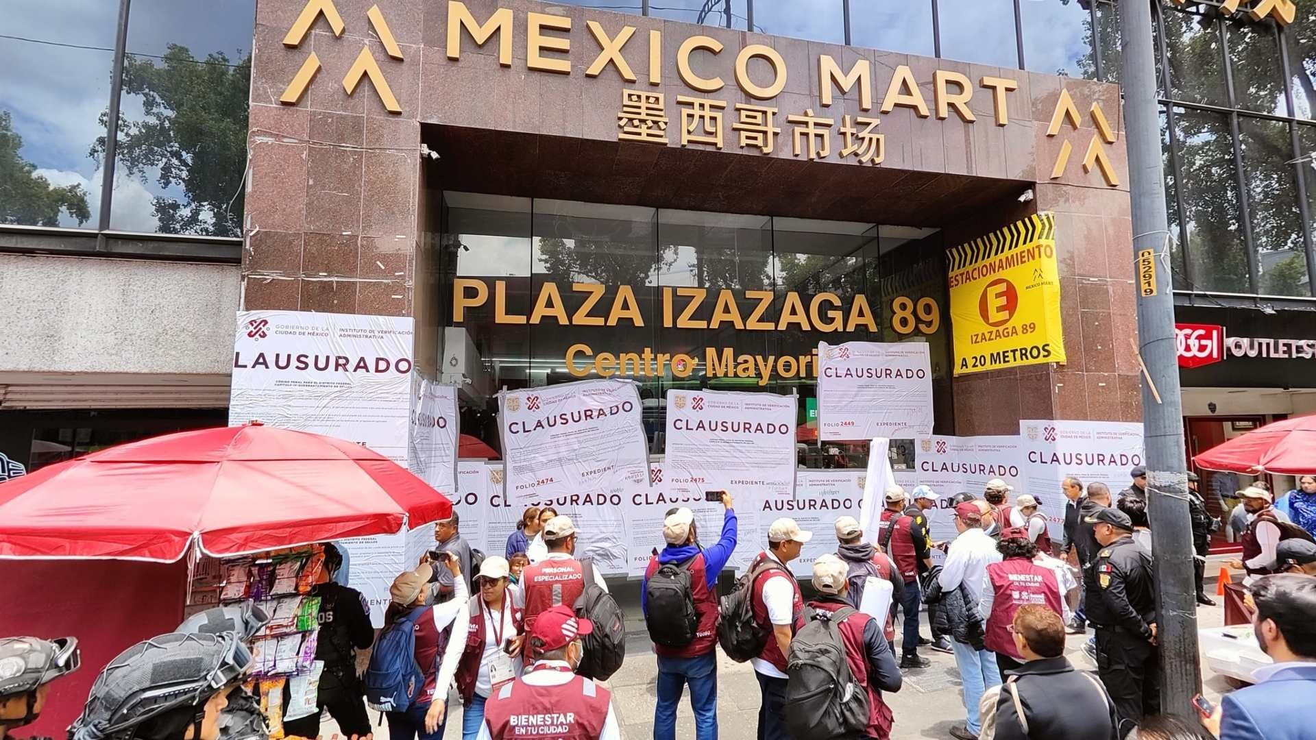 Clausuran Tiendas Chinas de Plaza Izazaga 89 en CDMX