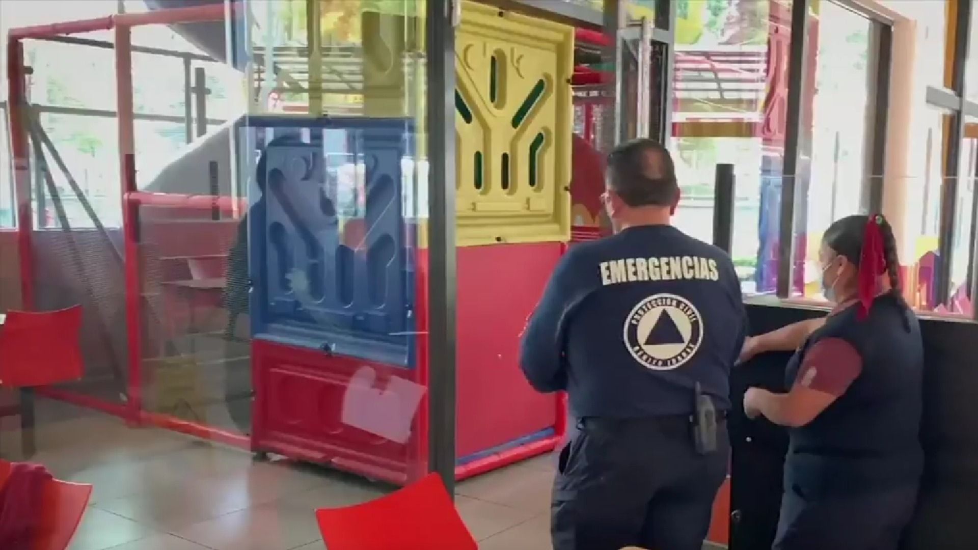 Menores Lesionados en Mc Donald's Relatan el Momento del Accidente en los Juegos Infantiles