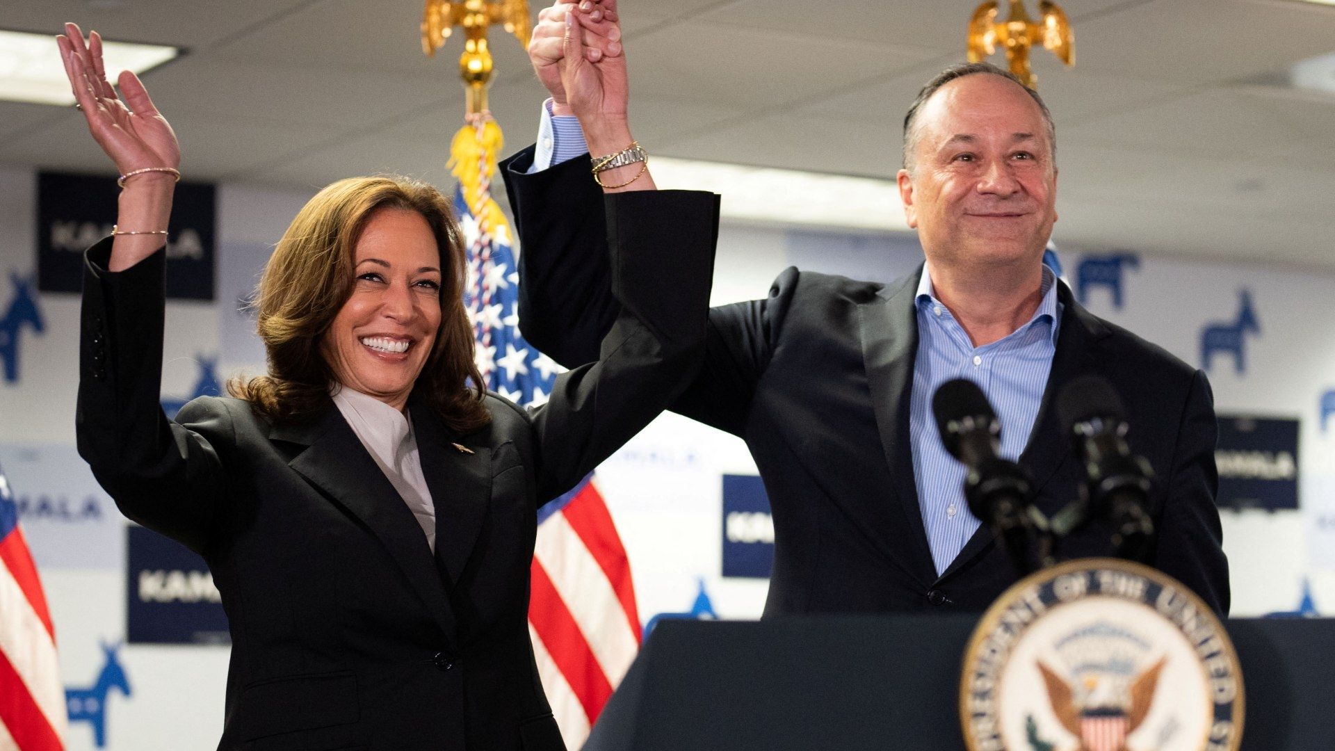 Kamala Harris, "Orgullosa" del Apoyo Demócrata, Anuncia Gira para Derrotar a Trump