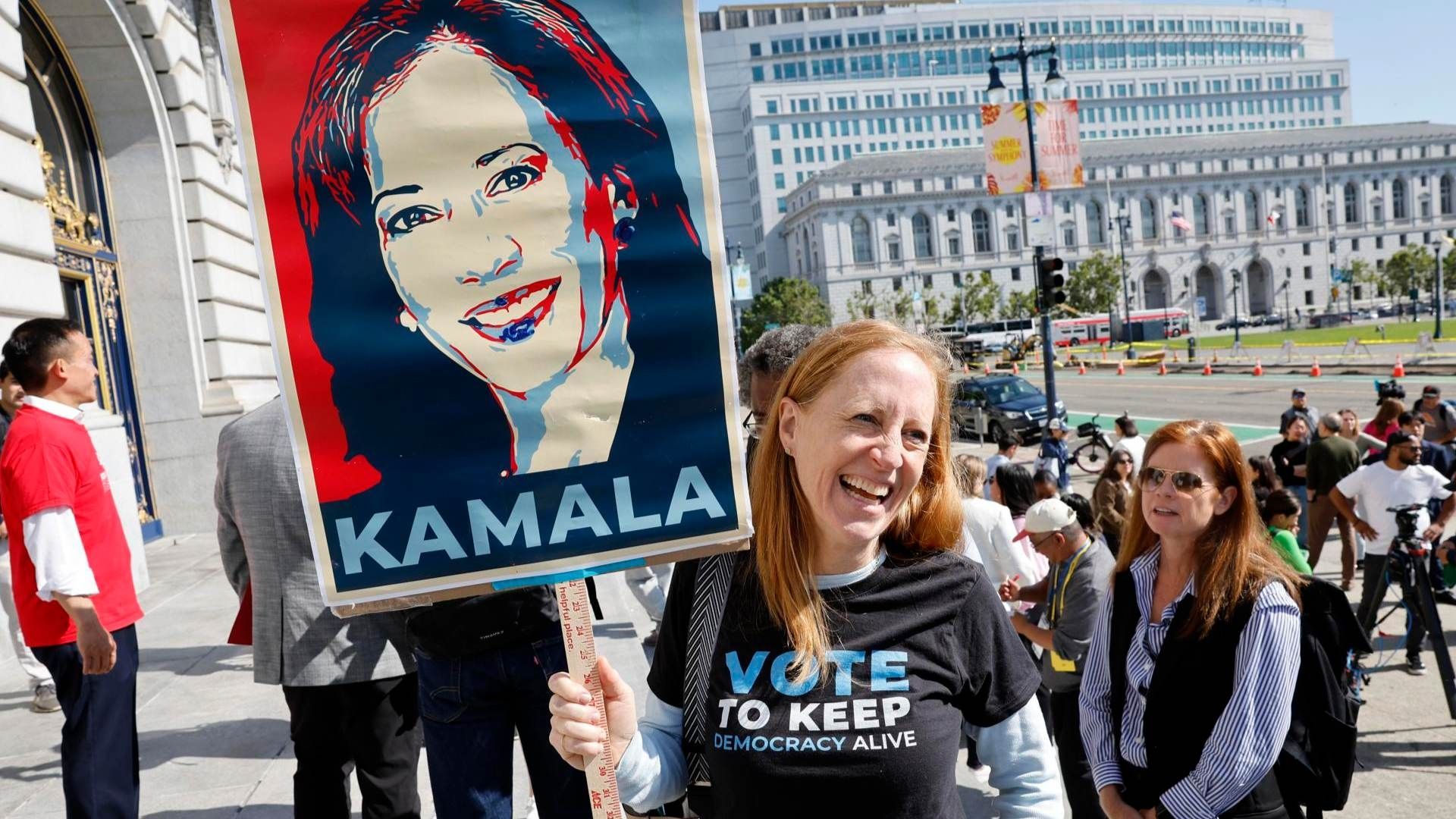 La causa de Kamala Harris ya sumó a mil voluntarios. Foto EFE