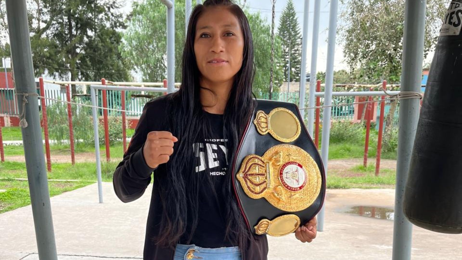 Maribel ya está pensando en fecha y rival para su primera defensa. Foto Sergio Meléndez N+