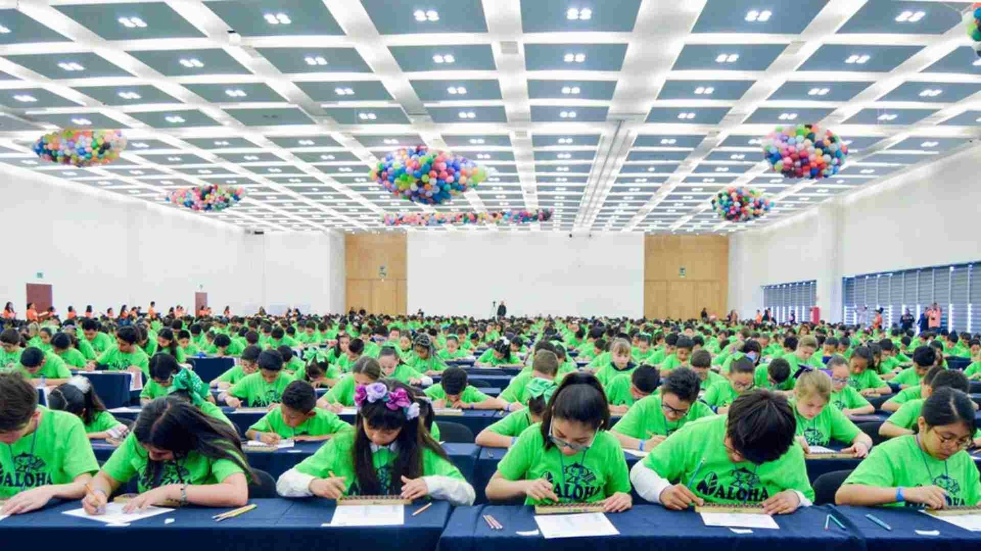 Niño tuvo que hacer cálculos de operaciones simples, pero también complejas.