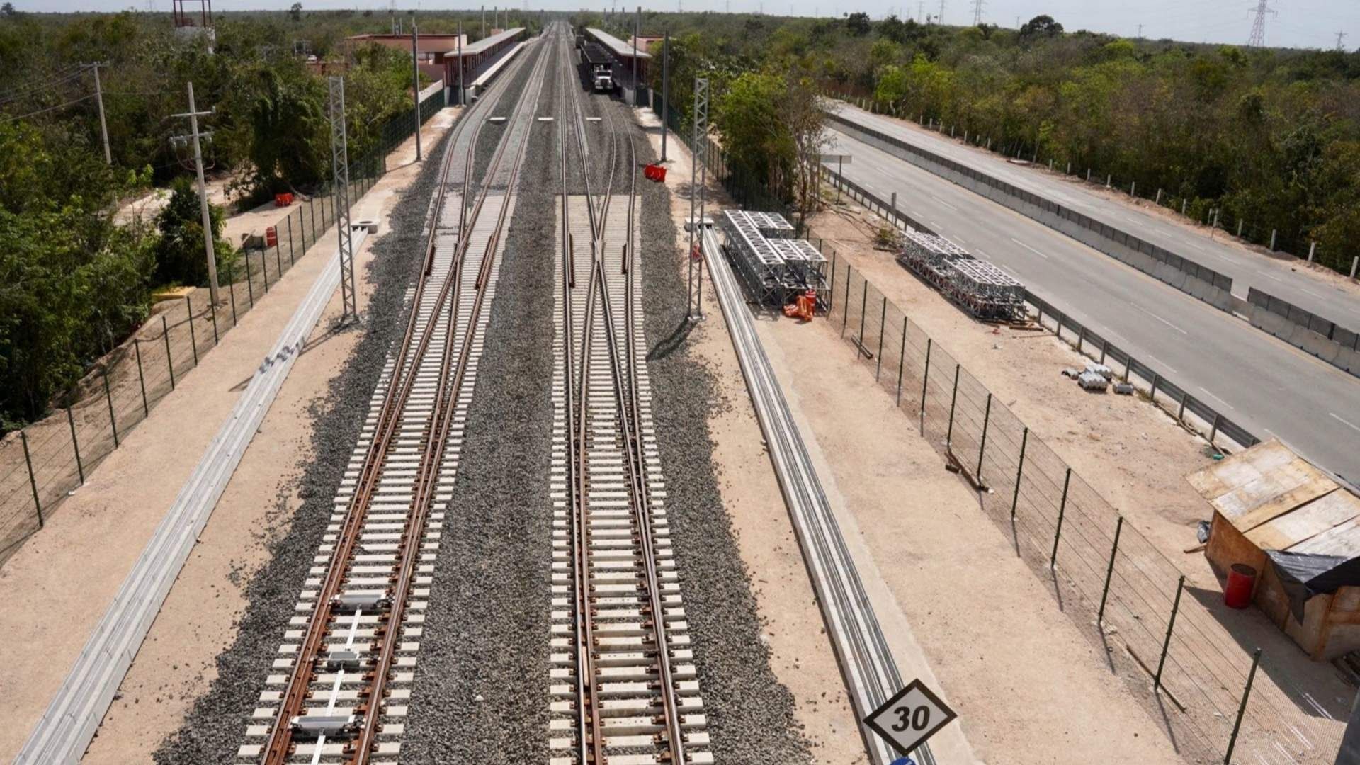 AMLO Reacciona a Plan de Sheinbaum para Expandir Rutas de Trenes en México: ‘Se Me Hace Genial’