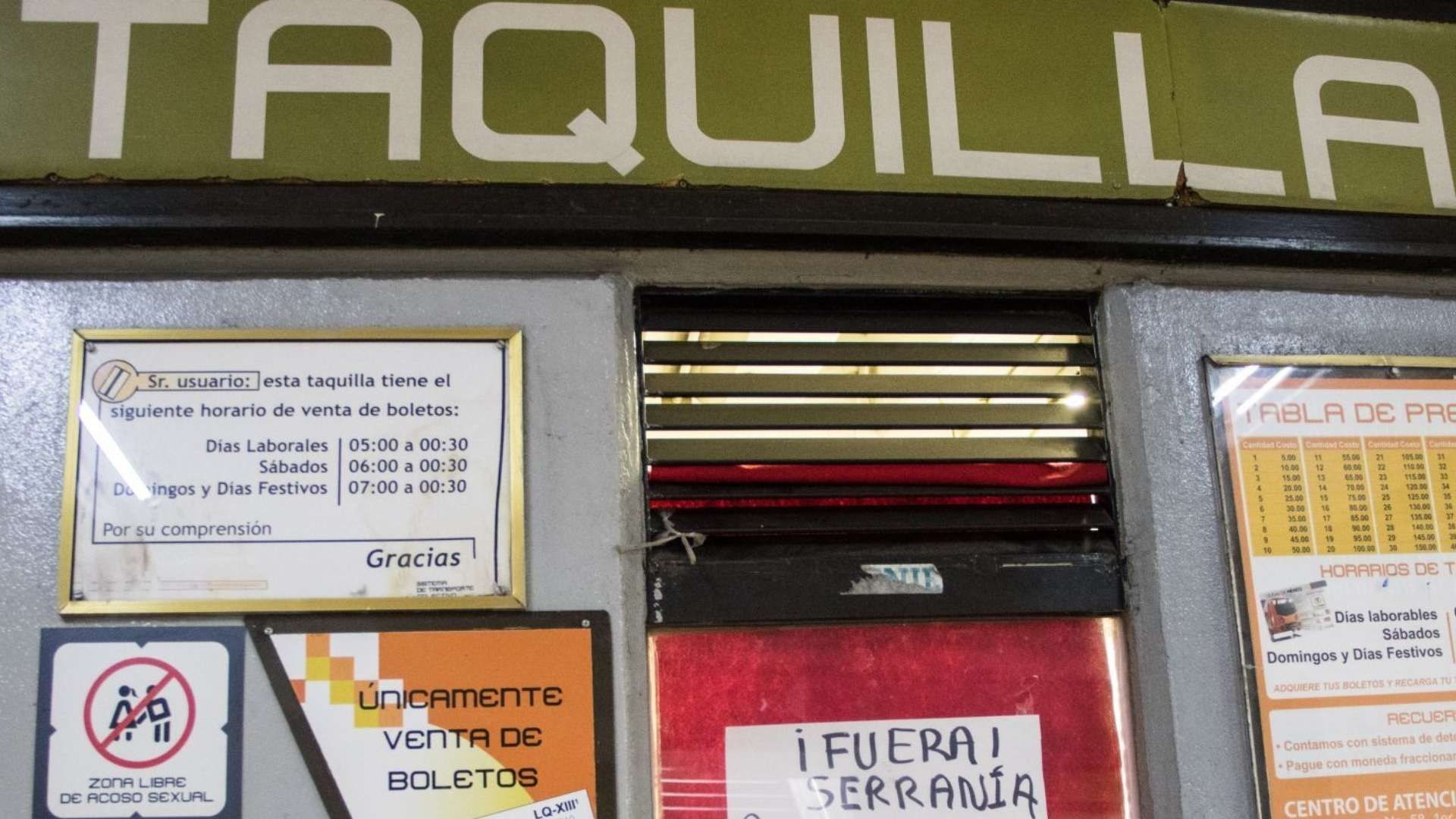 Se trata de una taquillera de la terminal Indios Verdes de la Línea 3 del Sistema de Transporte Colectivo (STC) Metro 