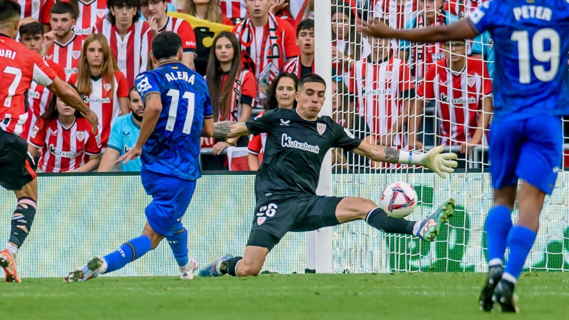 Padilla evitó la anotación de Aleñá. Foto EFE