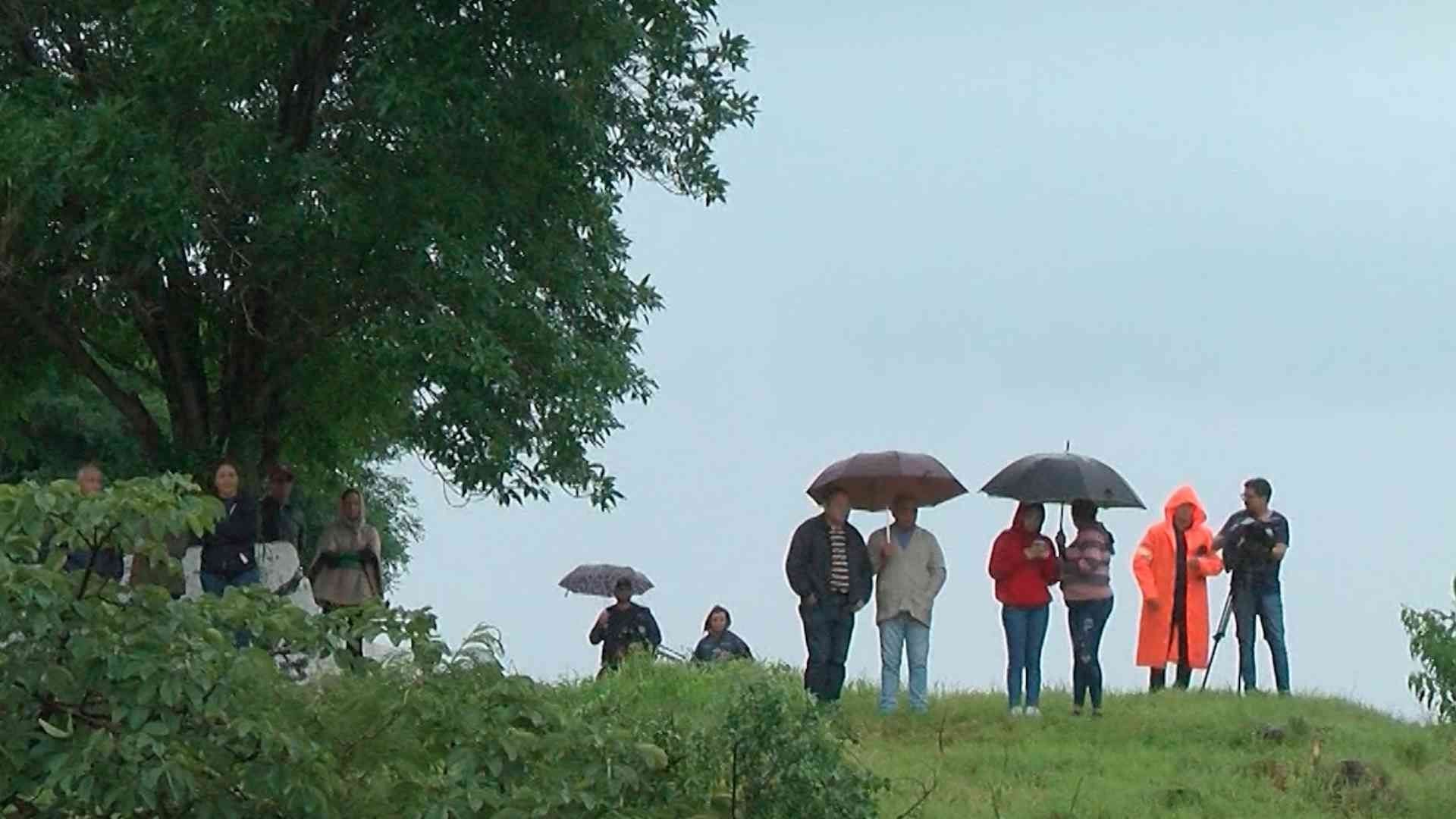 Familiares, quienes se sumaron a la búsqueda, identificaron el cuerpo. Foto N+