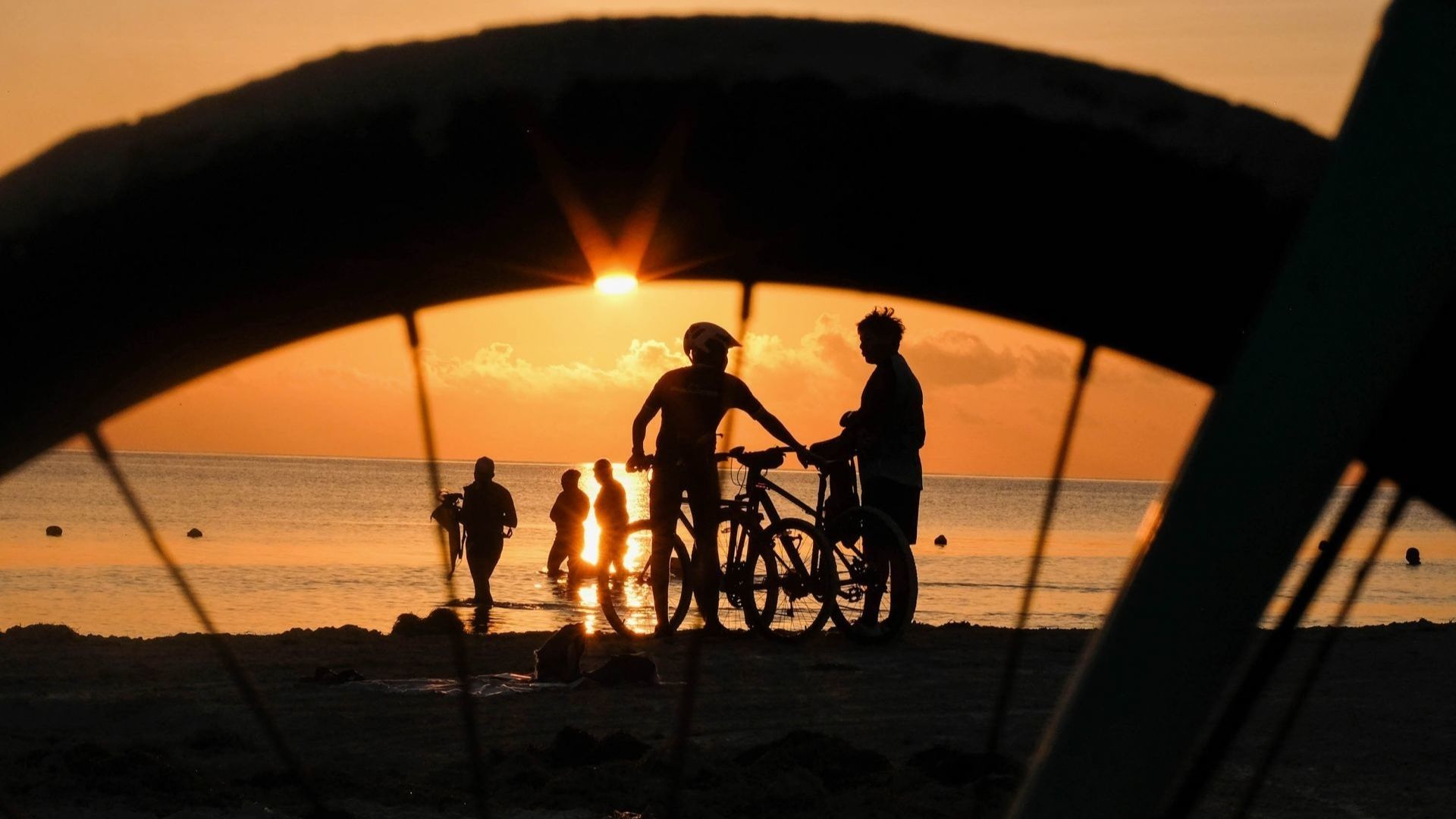 Turistas pasan una tarde en playas de México. Foto: Cuartoscuro