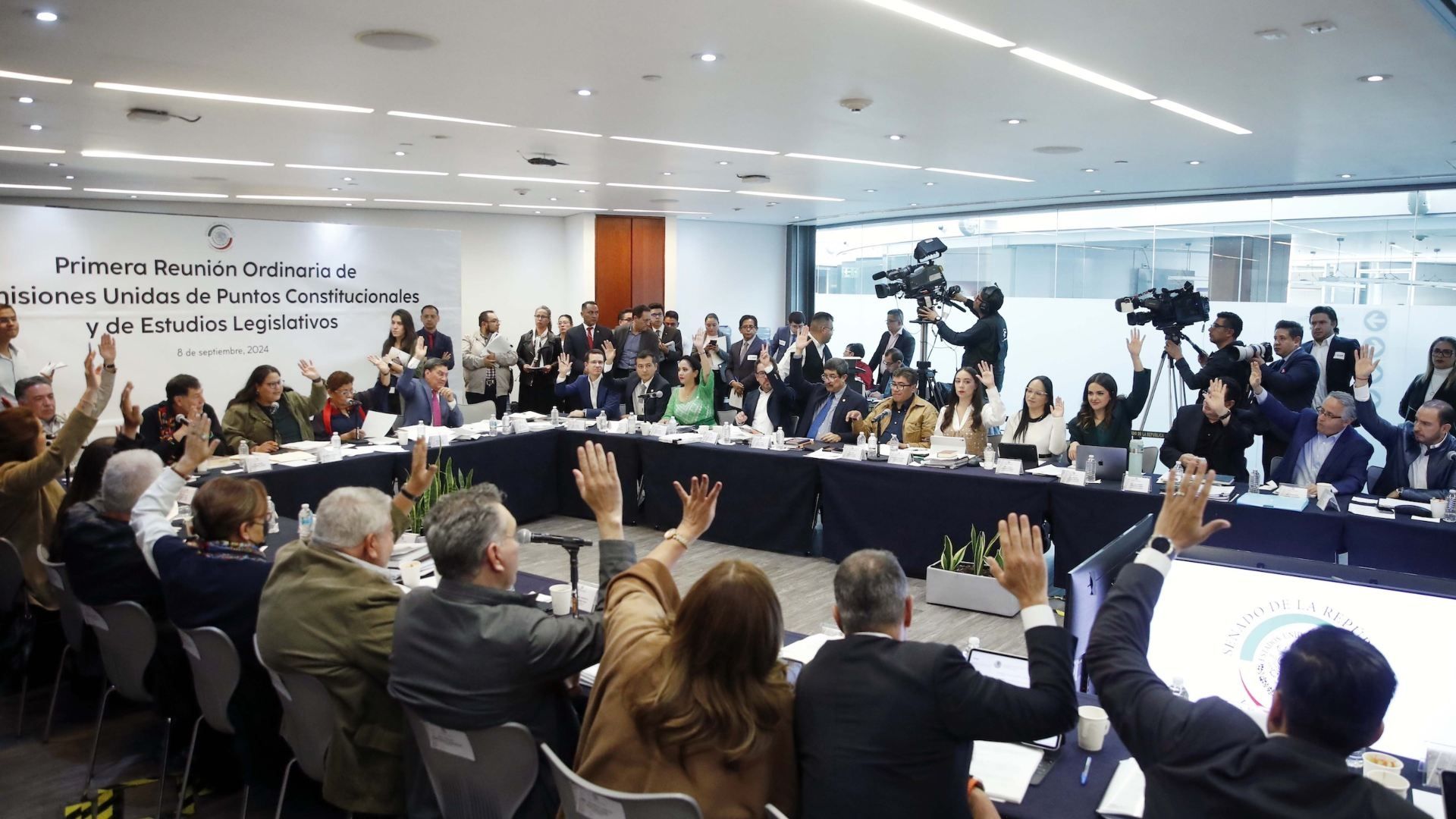 Los senadores durante la reunión de las comisiones. Foto: Canal del Congreso