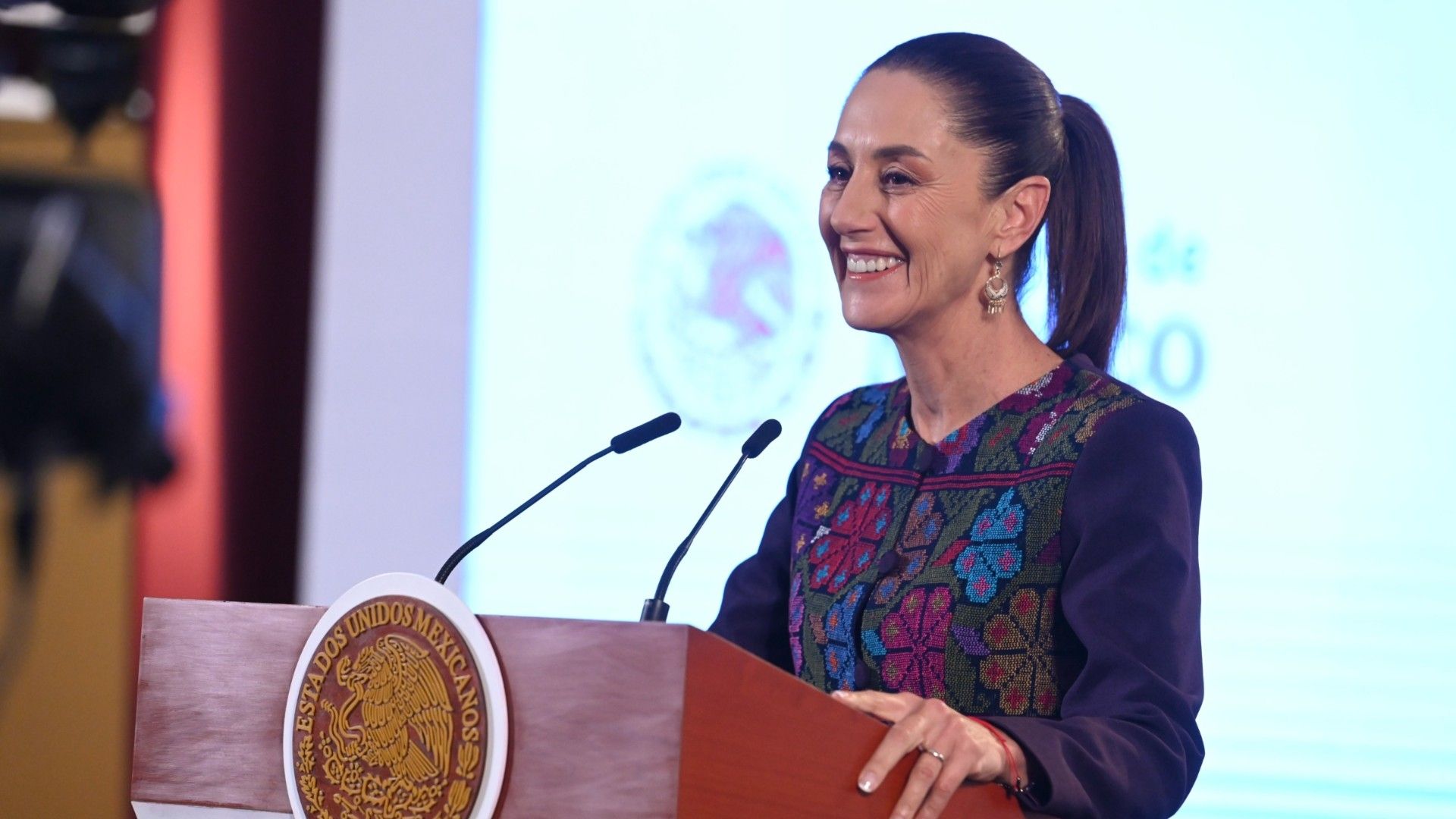 La presidenta Claudia Sheinbaum durante conferencia mañanera en Palacio Nacional