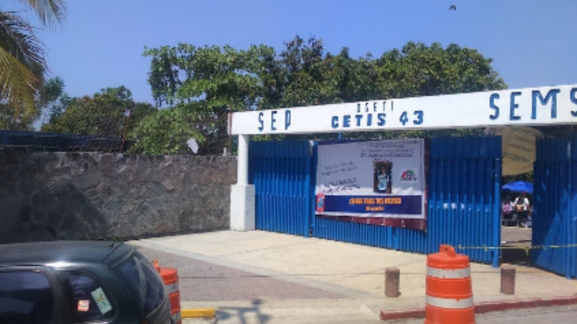 Estudiante del Cetis Muere Baleado al Salir de la Escuela en Morelos