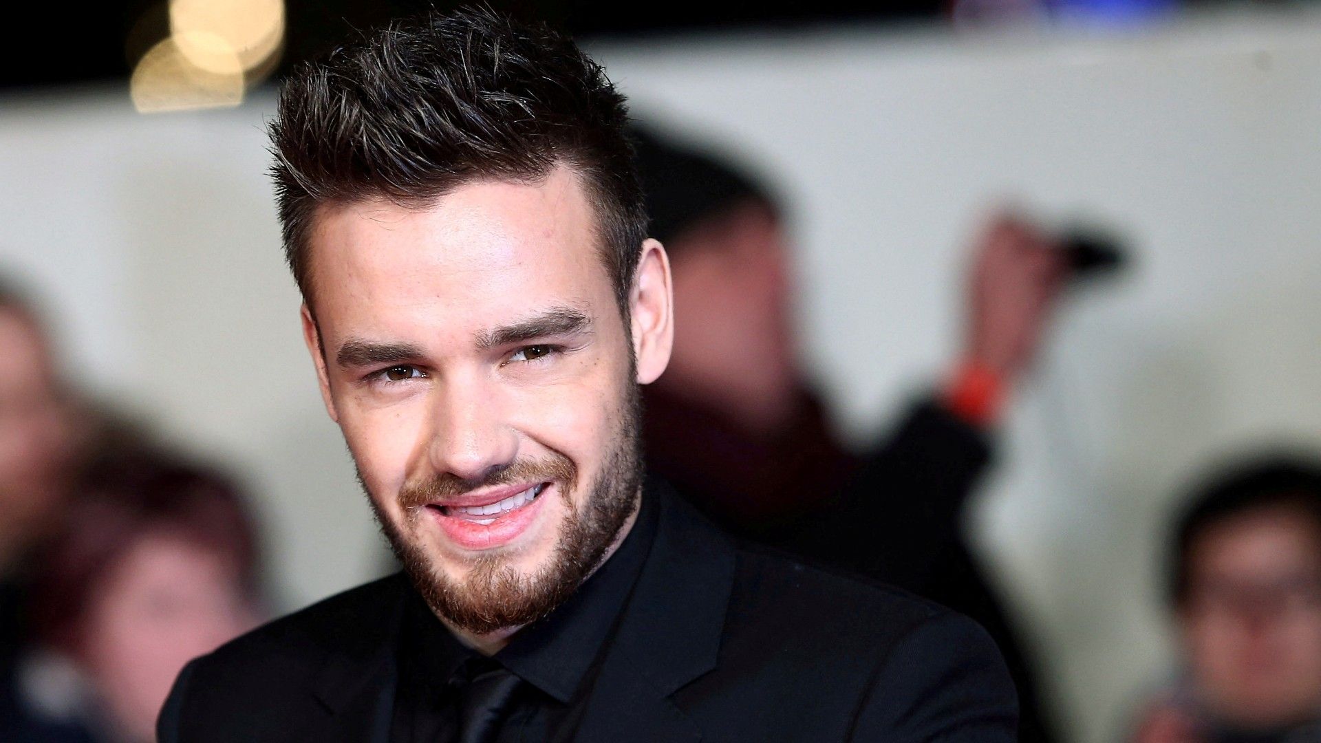 Filtran fotos del cuerpo de Liam Payne en Twitter fans crean campaña para proteger al cantante