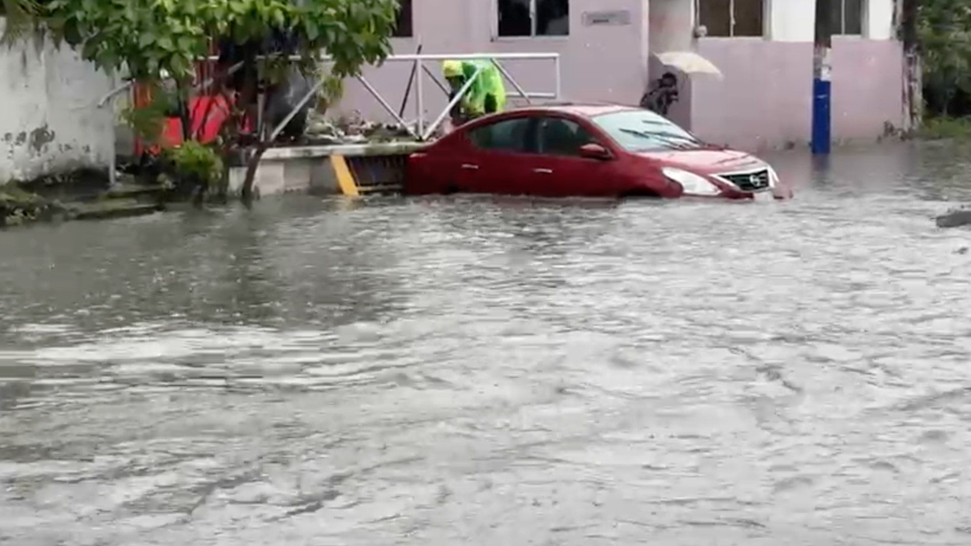 Suspenden Clases en Veracruz por Fuertes Lluvias del Frente Frío no. 4