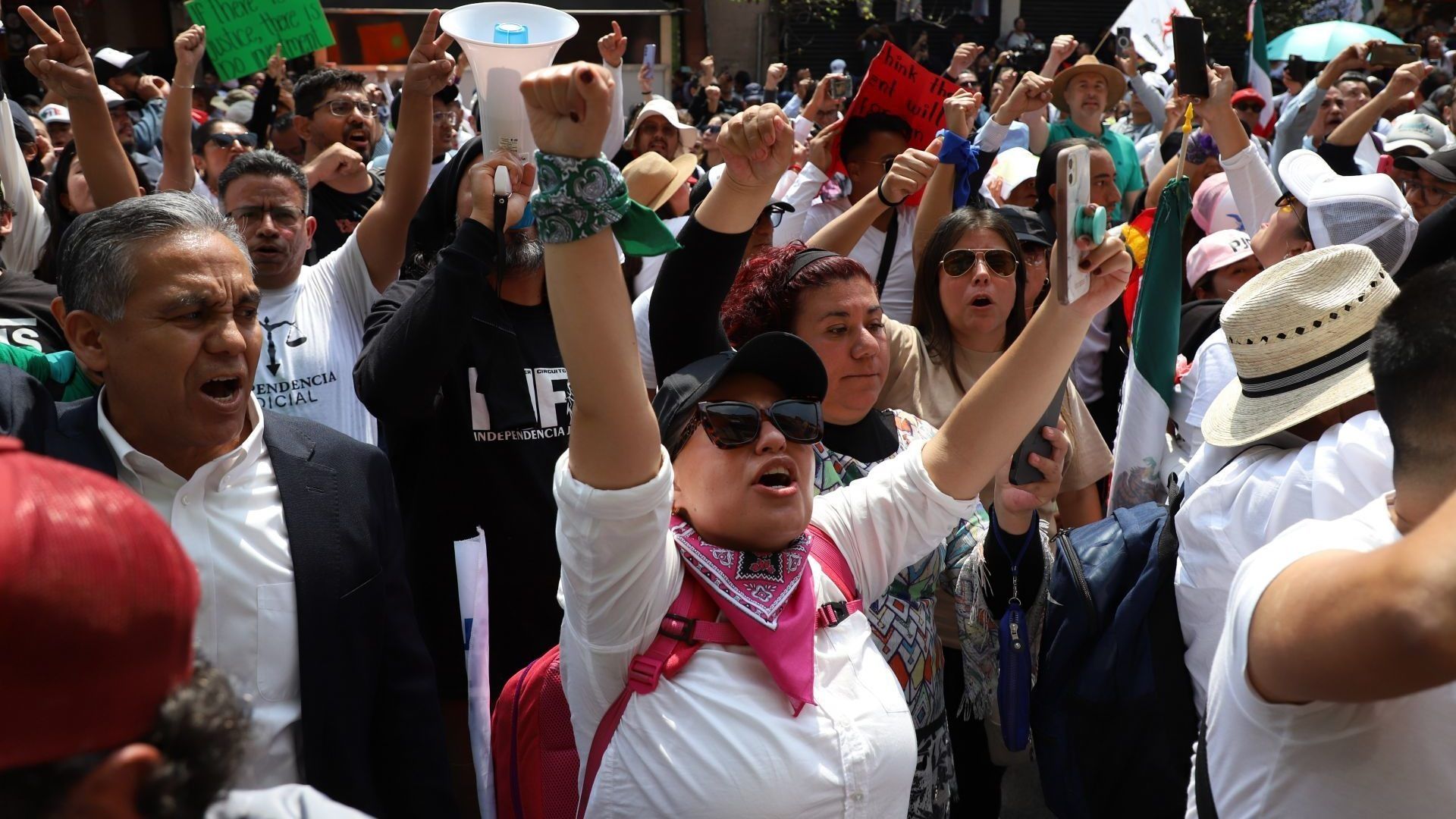 Manifestación de trabajadores del Poder Judicial en México