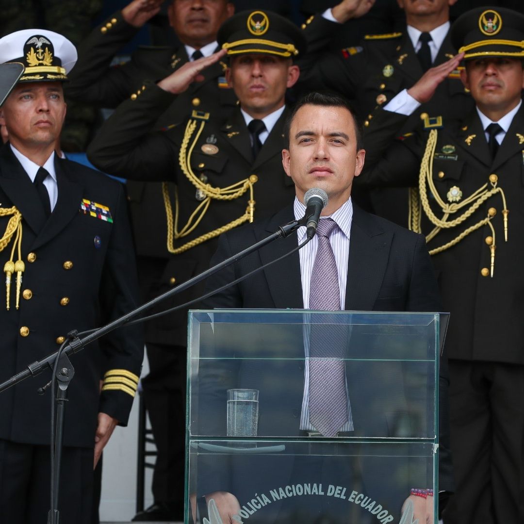 El presidente de Ecuador, Daniel Noboa, en un acto de entrega de equipamientos para la Policía con motivo del conflicto armado interno declarado contra el crimen organizado