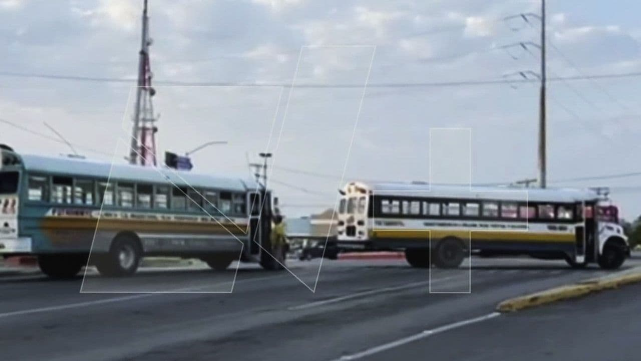Bloqueos en Matamoros: AMLO Acusa Persecución Política contra Gobernador Américo Villarreal