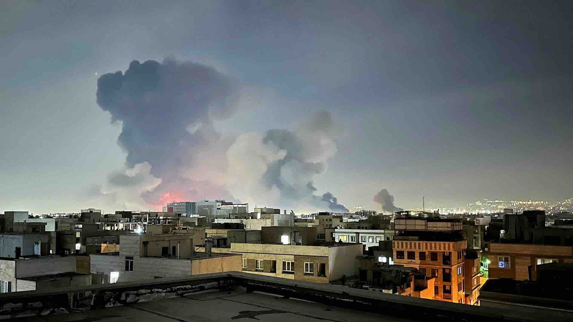 Trump Aseguró que Irán se Disculpó Tras Ataques de EE. UU. e Israel en Medio Oriente