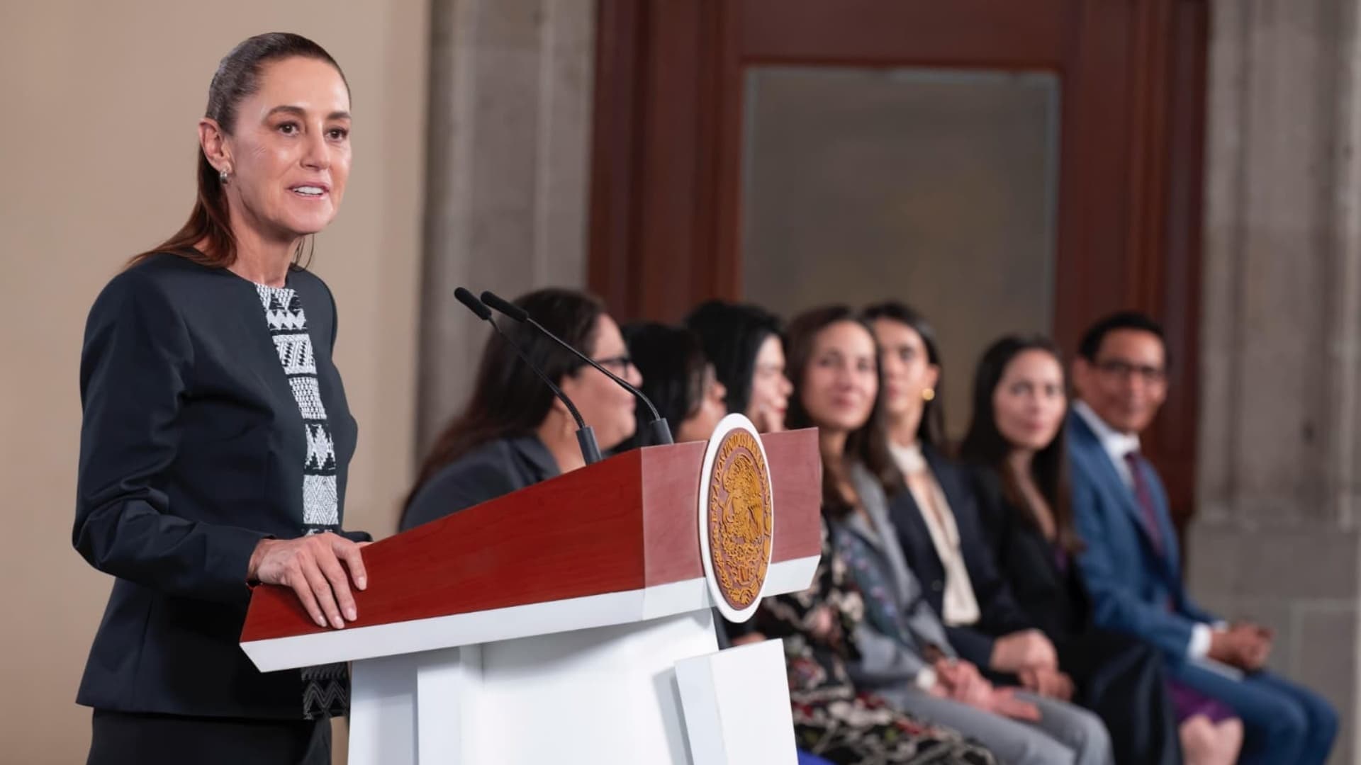 Claudia Sheinbaum Decide no Demandar a Elon Musk