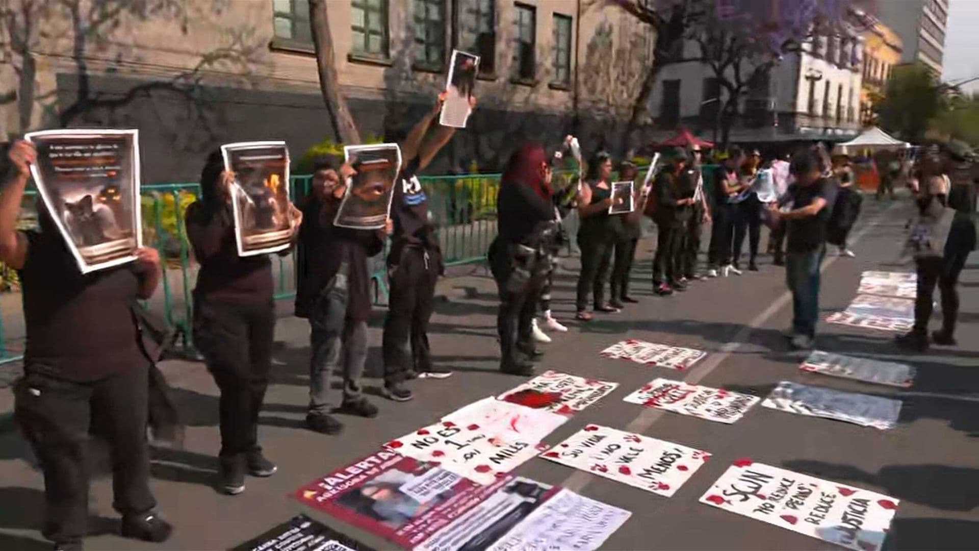 Justicia para Athos, Tango y Moni: Protesta en SCJN por Maltrato Animal en México