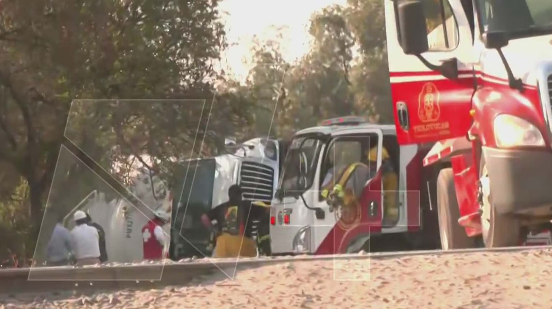 Volcadura de Pipa en Vías del Tren en Teoloyucan, Edomex