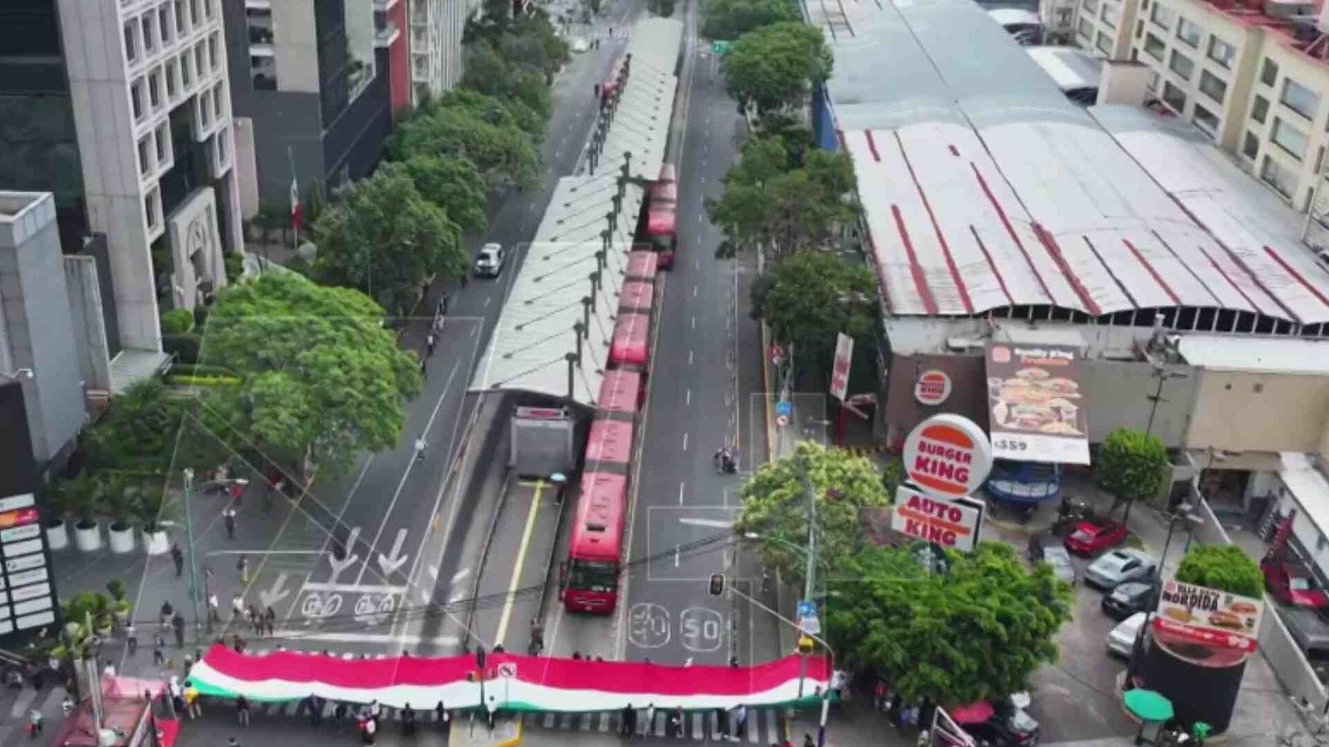 Desde el Aire: Manifestación Afecta la Circulación en Insurgentes Sur, CDMX
