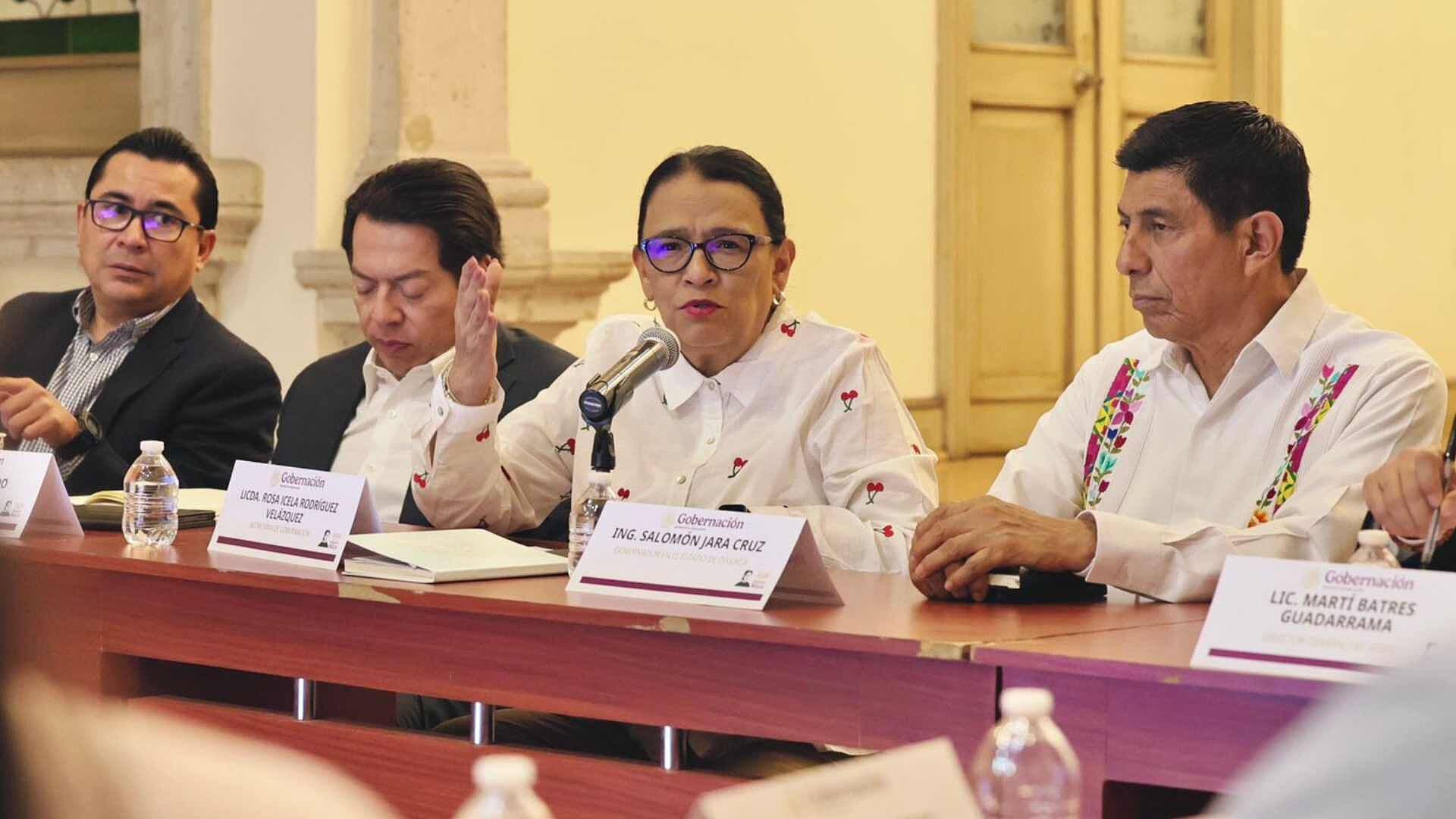 Gobierno Federal e Integrantes de la CNTE Sostienen Mesa de Diálogo en Oaxaca