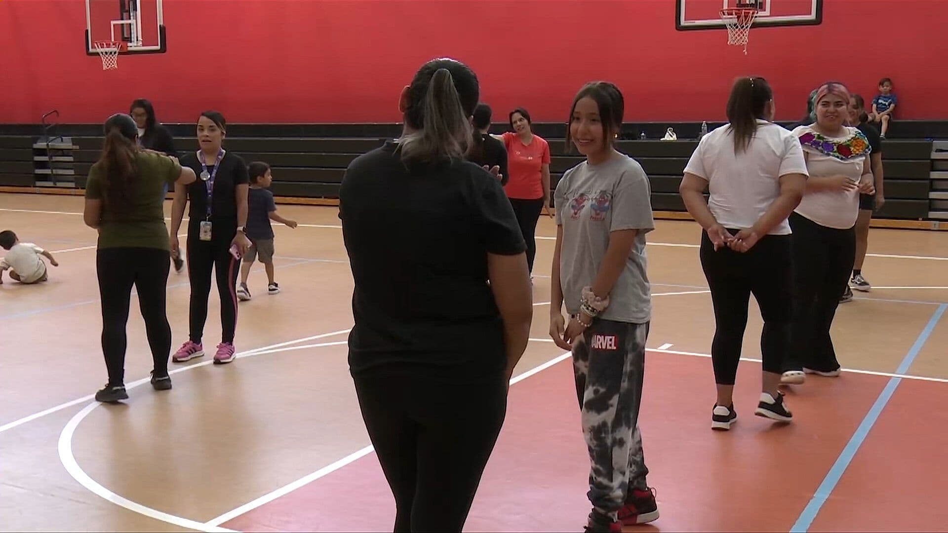 Imparten Cursos de Defensa Personal para Mujeres en Ciudad Juárez para Prevenir la Violencia