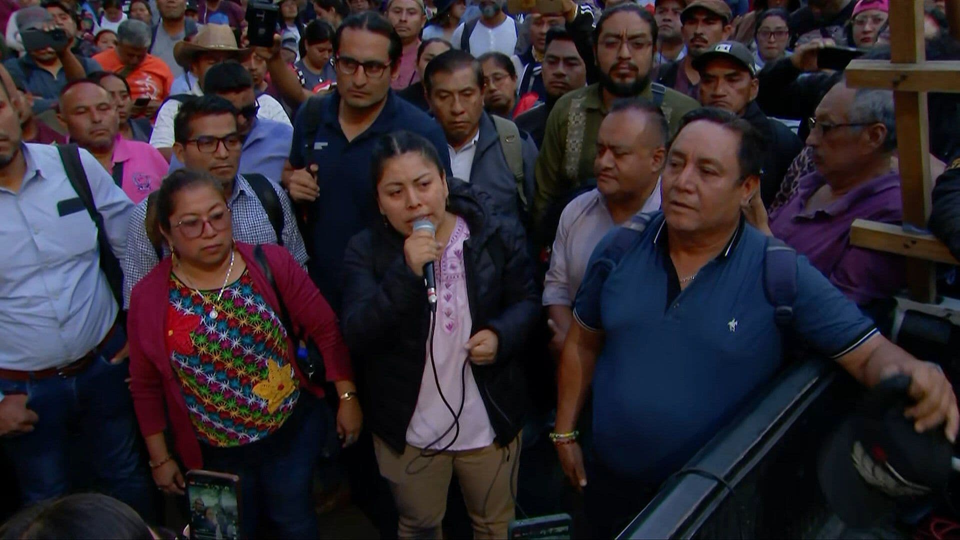 Concluye Sin Acuerdos Reunión de 7 Horas Entre la CNTE y Segob; Maestros Mantendrán el Plantón