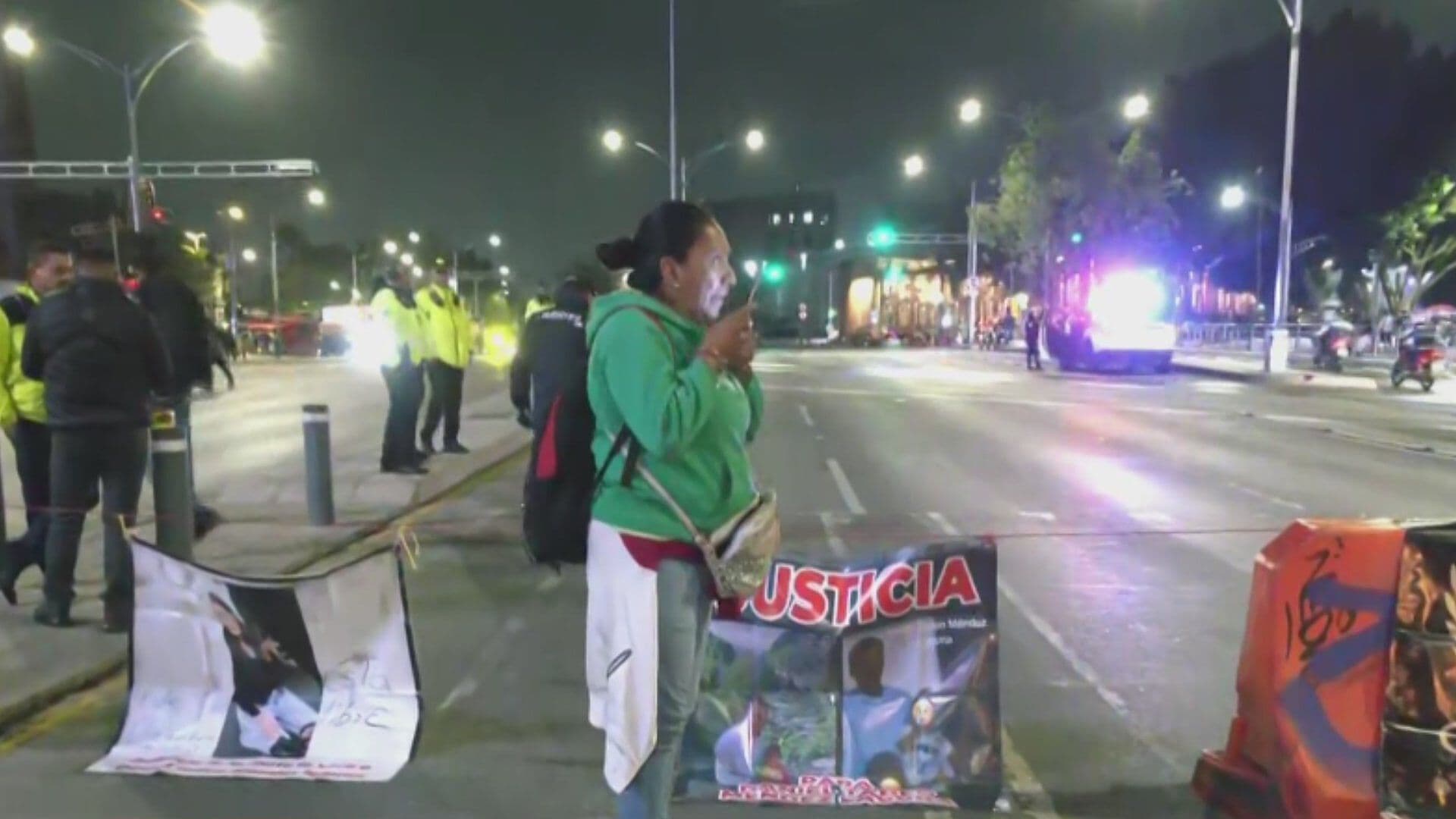 ¿Qué Pasó en Reforma Hoy? Manifestantes Bloquean Cruce con Av. Hidalgo en CDMX