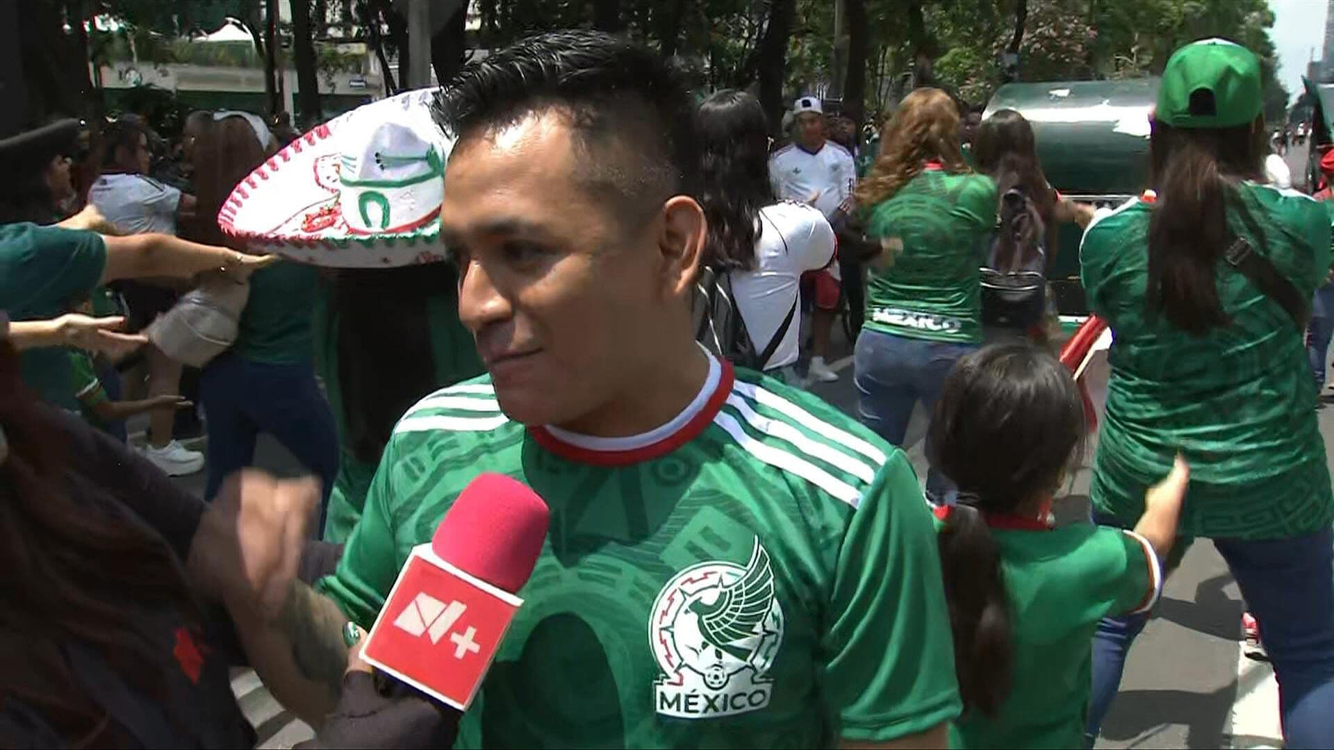 Así se Vive la Fiesta Mundialista en el Ángel de la Independencia de CDMX