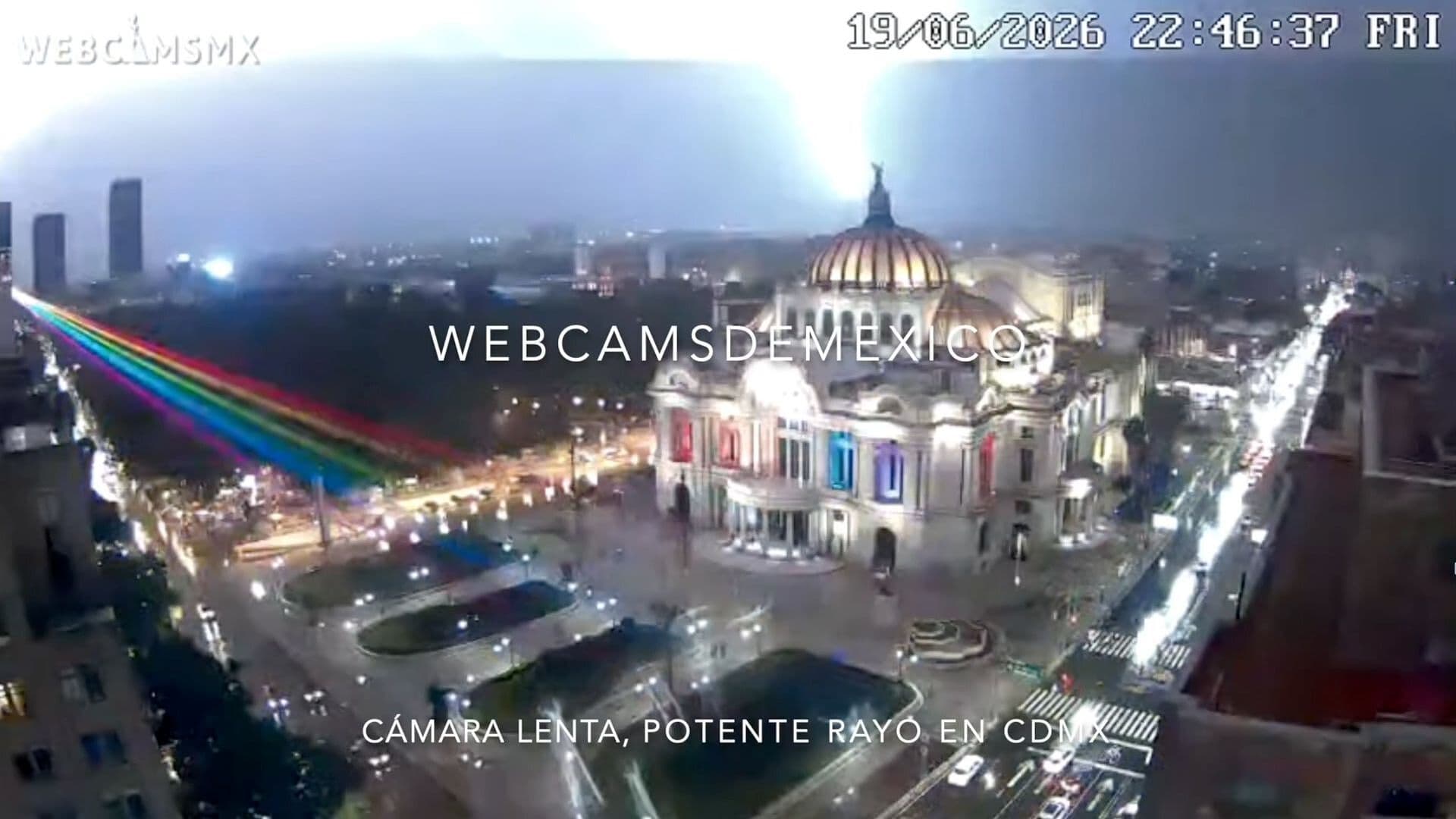 Así se Escuchó el Rayo que Cimbró Varias Alcaldías de la CDMX