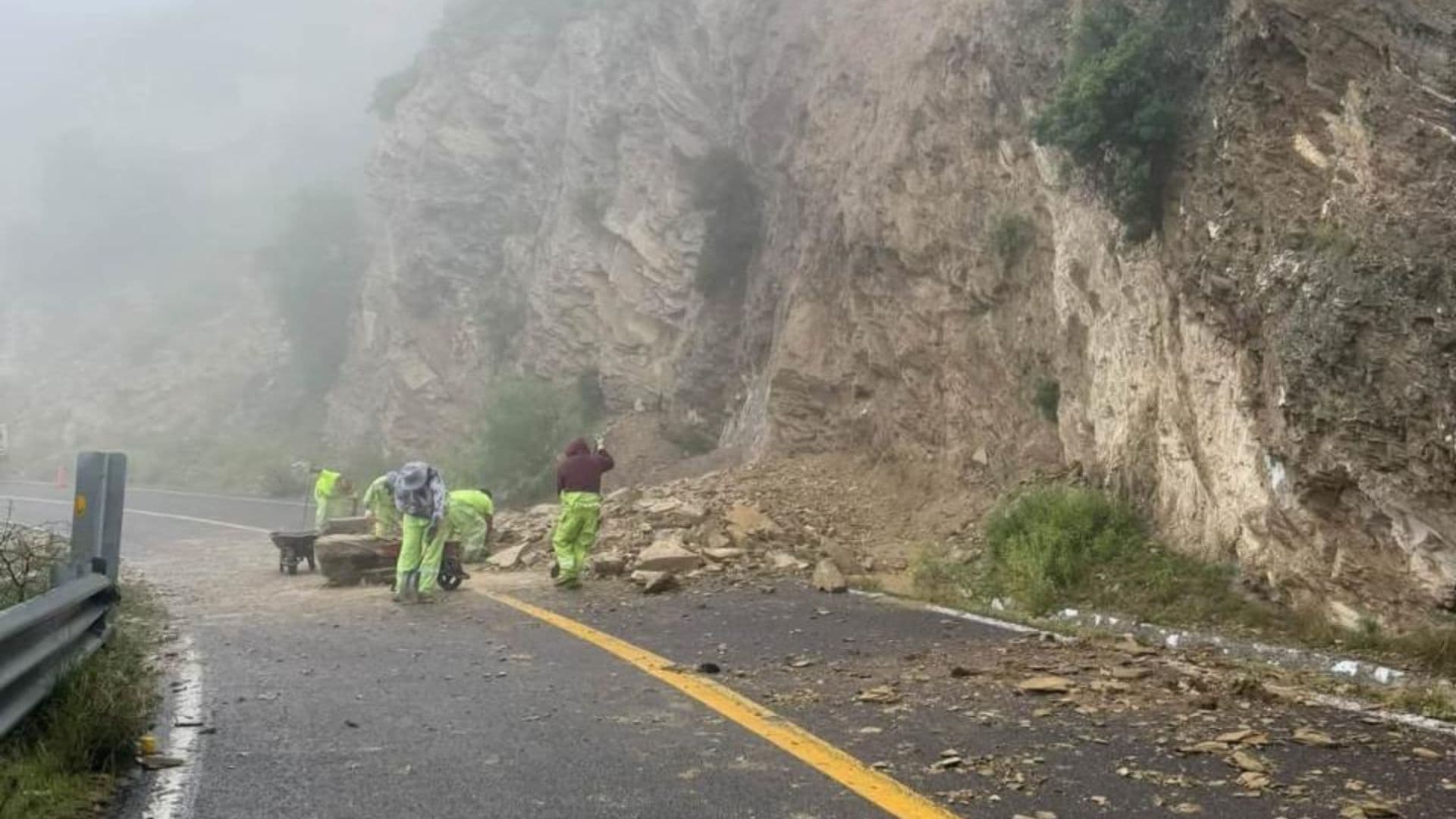 Refuerzan Atención por Deslaves y Derrumbes en Cadereyta, Querétaro