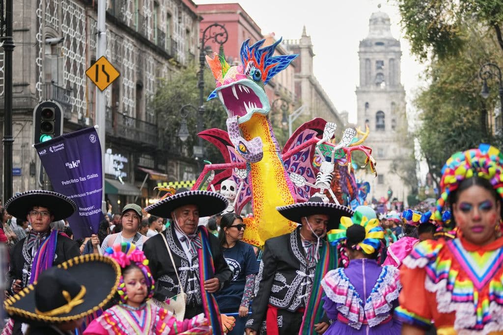 Este es un desfile con alebrijes en la Ciudad de México
