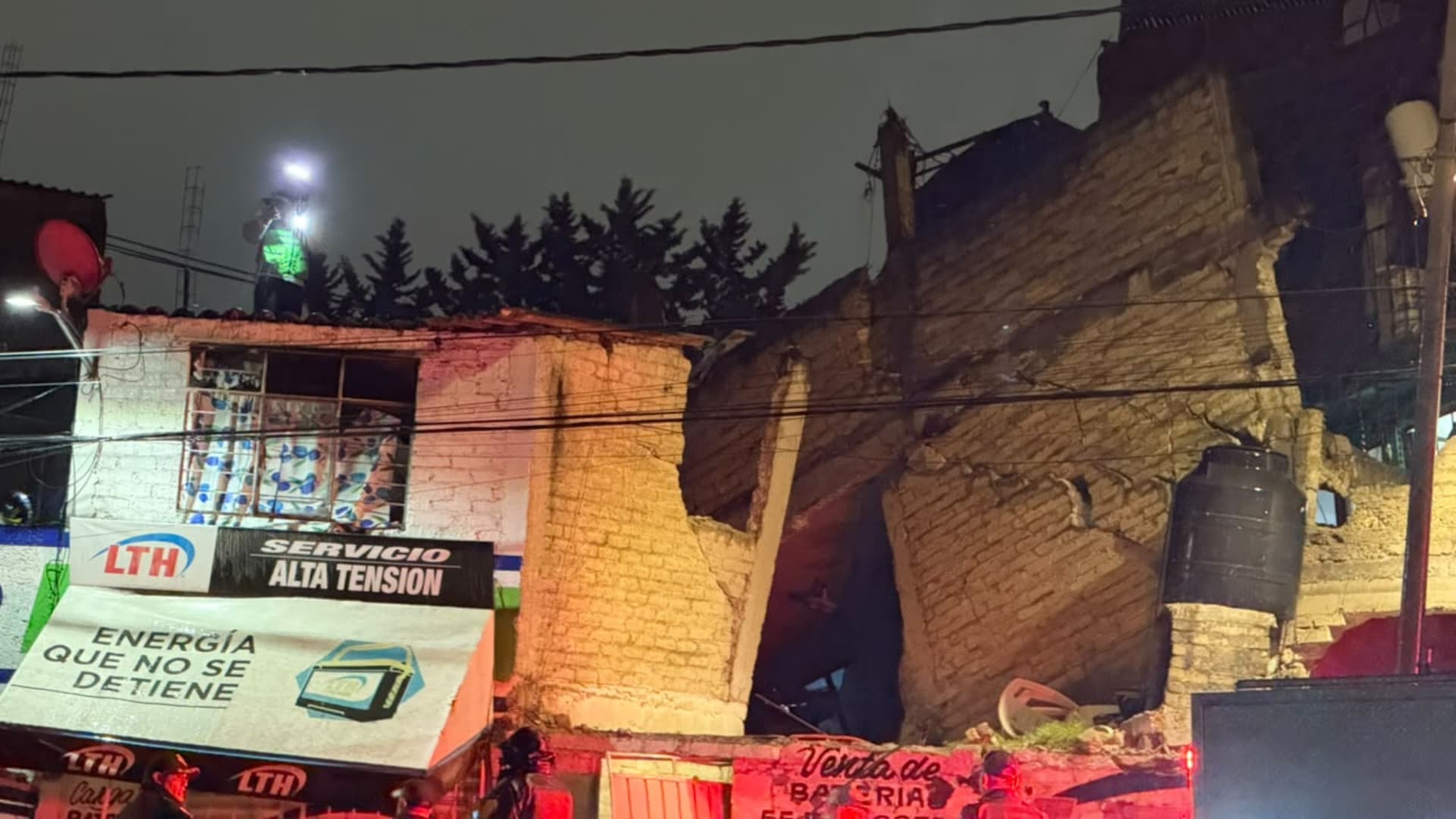 Las viviendas aledañas sufrieron daños por la explosión