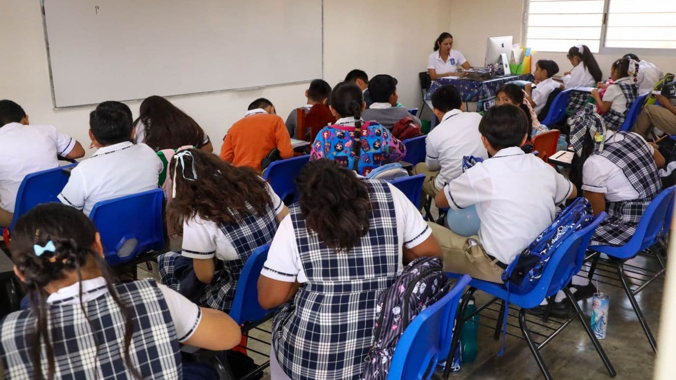 Hay suspensión de clases del lunes 12 al 16 de octubre 2026 que día suspenden escuelas y quiénes descansan