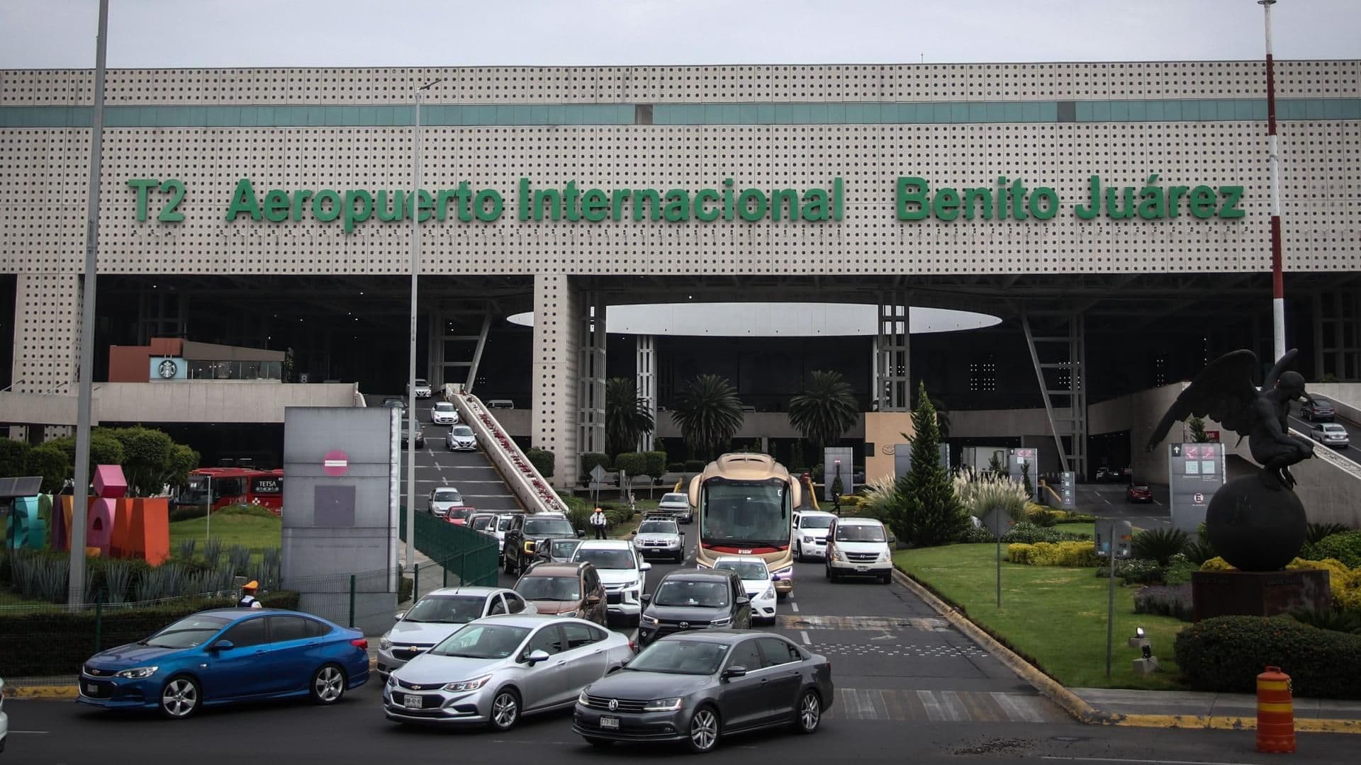 Marinos Lesionados en el AICM: ¿Qué Pasó Hoy en Instalaciones Navales en CDMX?