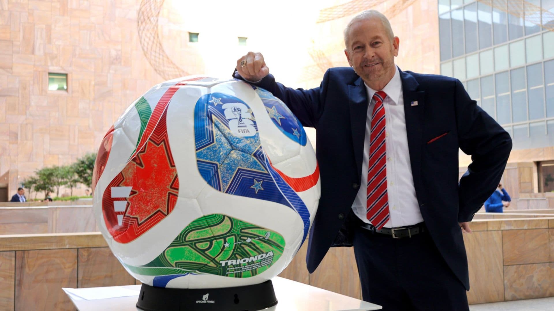 Embajador Ronald Johnson Dice Que Mundial Celebrará los Lazos entre México, EUA y Canadá