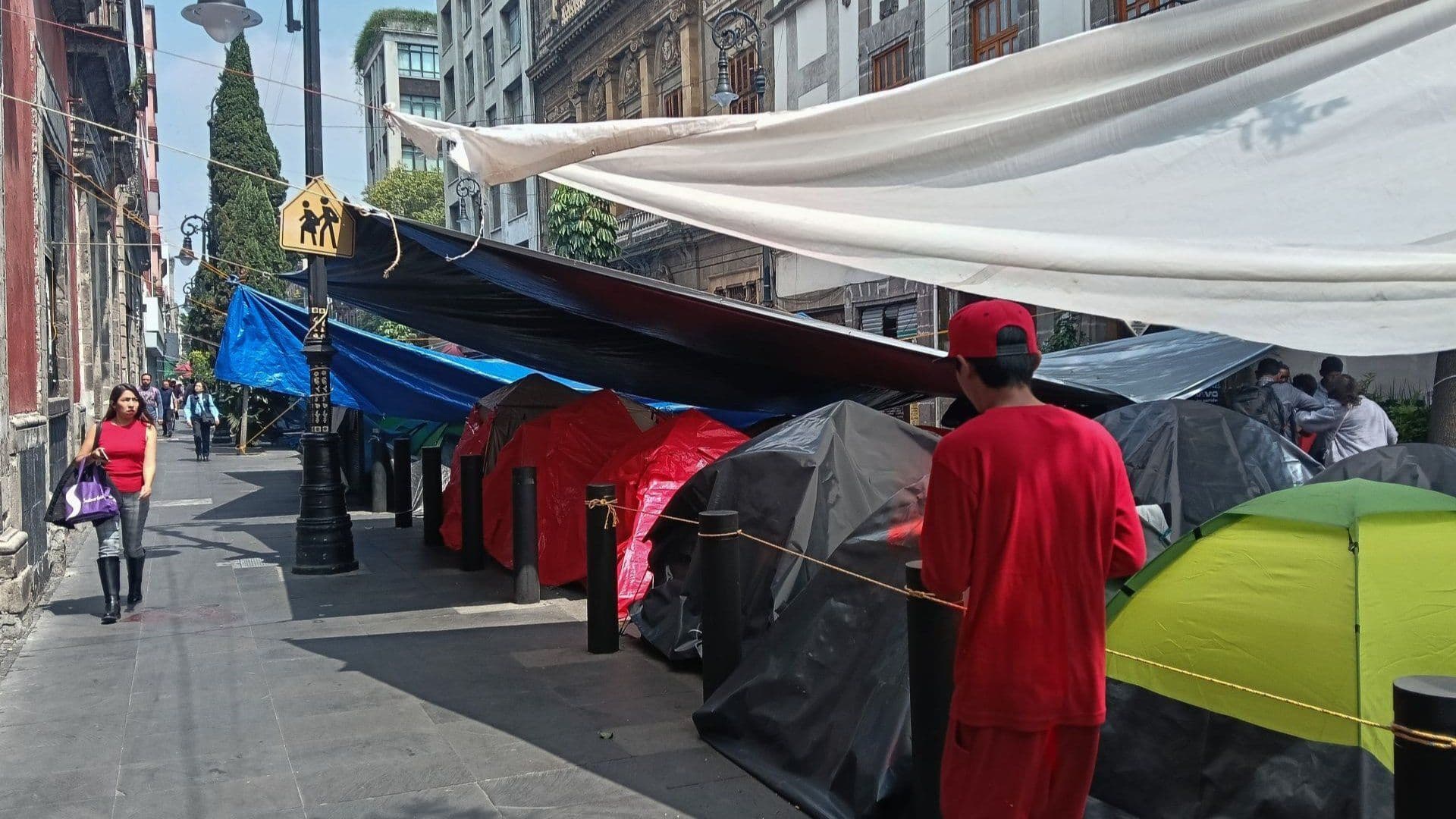 Plantón de la CNTE en el Zócalo de la CDMX.